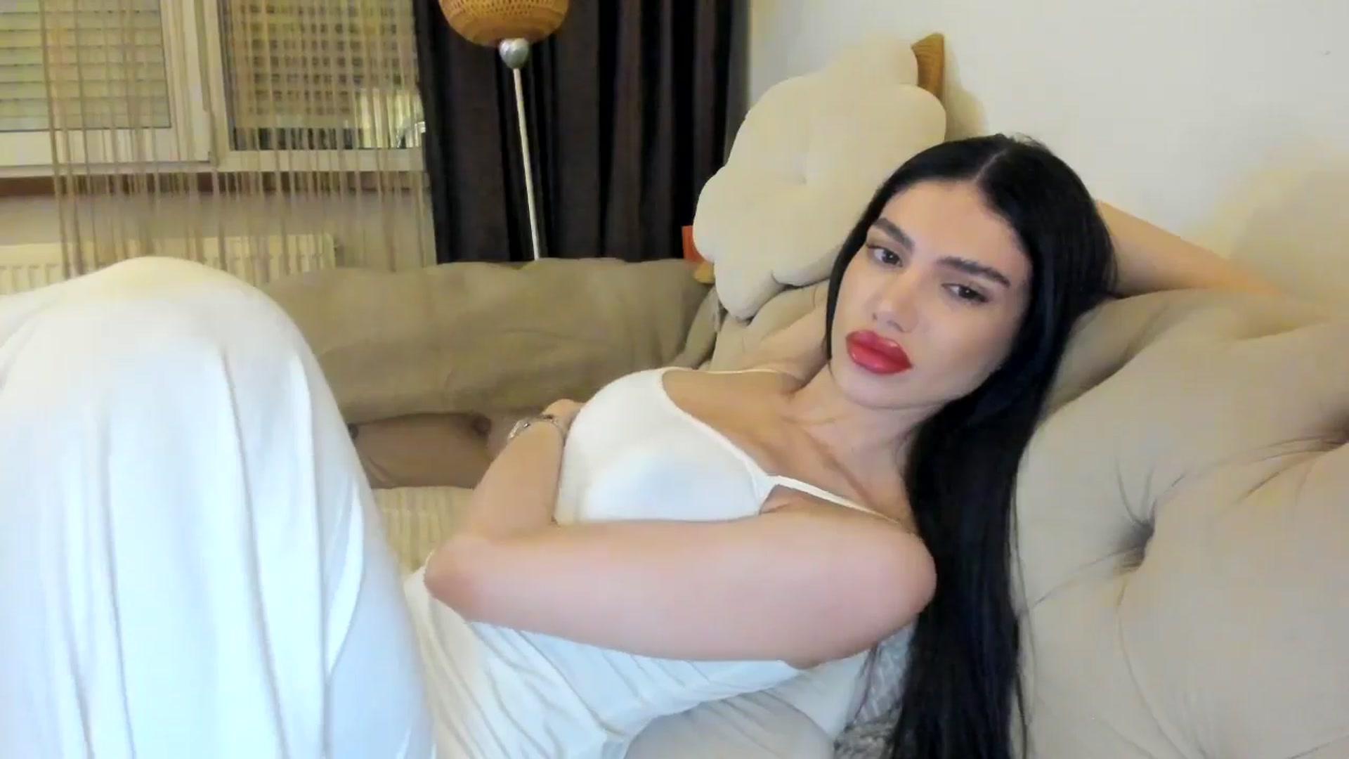 Gallery image thumbnail from SashaLopez's myfreecams stream on, 05/12/2024, 22:12 image 2 of 20
