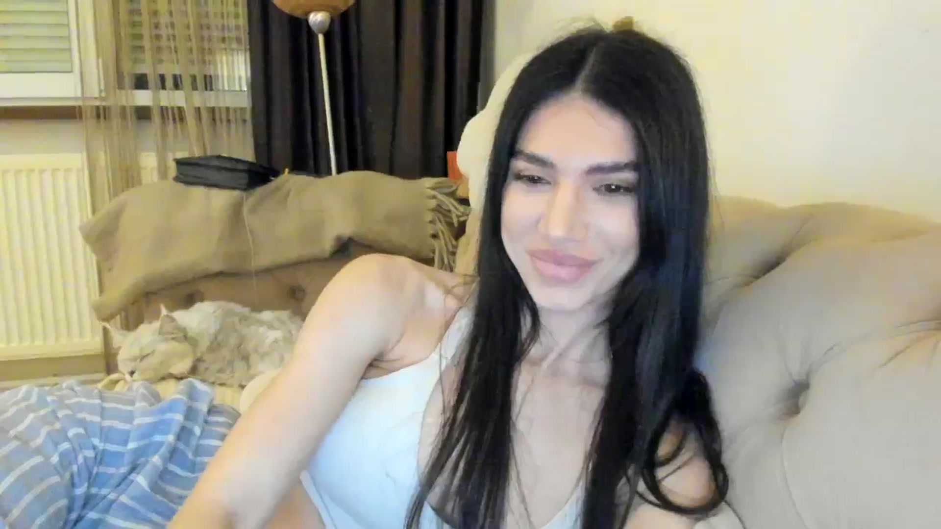 Gallery image thumbnail from SashaLopez's myfreecams stream on, 05/13/2024, 20:43 image 10 of 20