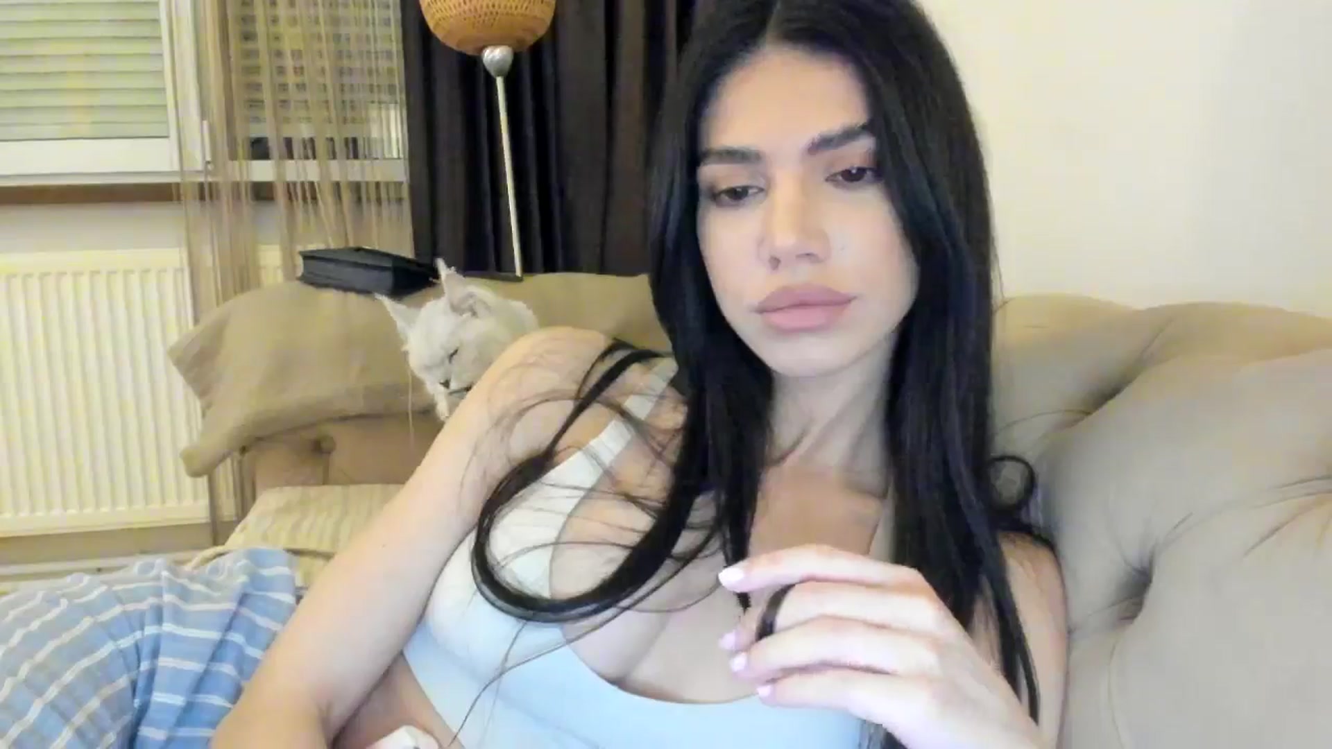 Gallery image thumbnail from SashaLopez's myfreecams stream on, 05/13/2024, 20:43 image 3 of 20