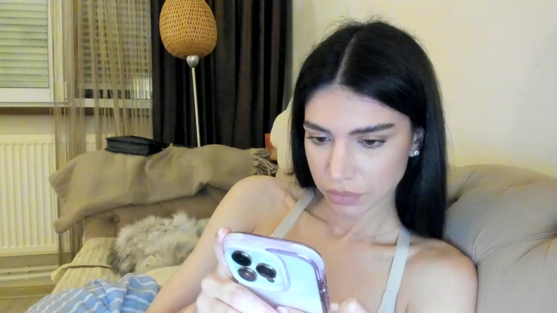 Gallery image thumbnail from SashaLopez's myfreecams stream on, 05/13/2024, 20:43 image 18 of 20