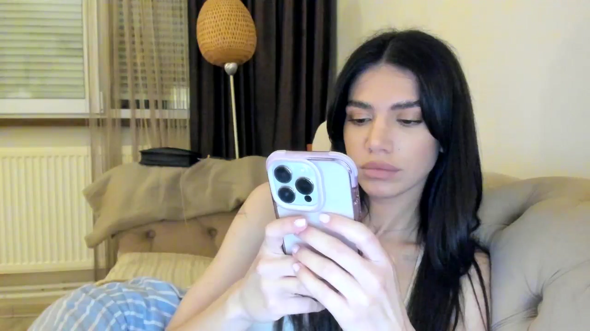 Gallery image thumbnail from SashaLopez's myfreecams stream on, 05/13/2024, 21:13 image 12 of 20