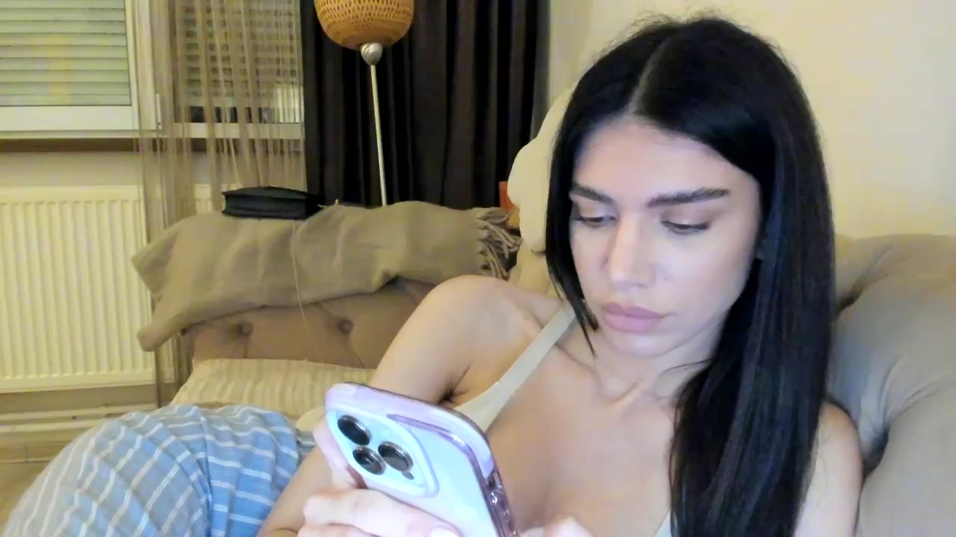 Gallery image thumbnail from SashaLopez's myfreecams stream on, 05/13/2024, 21:13 image 19 of 20