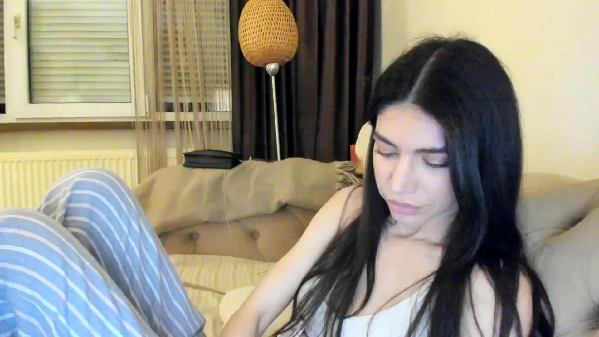 Gallery image thumbnail from SashaLopez's myfreecams stream on, 05/13/2024, 21:13 image 10 of 20