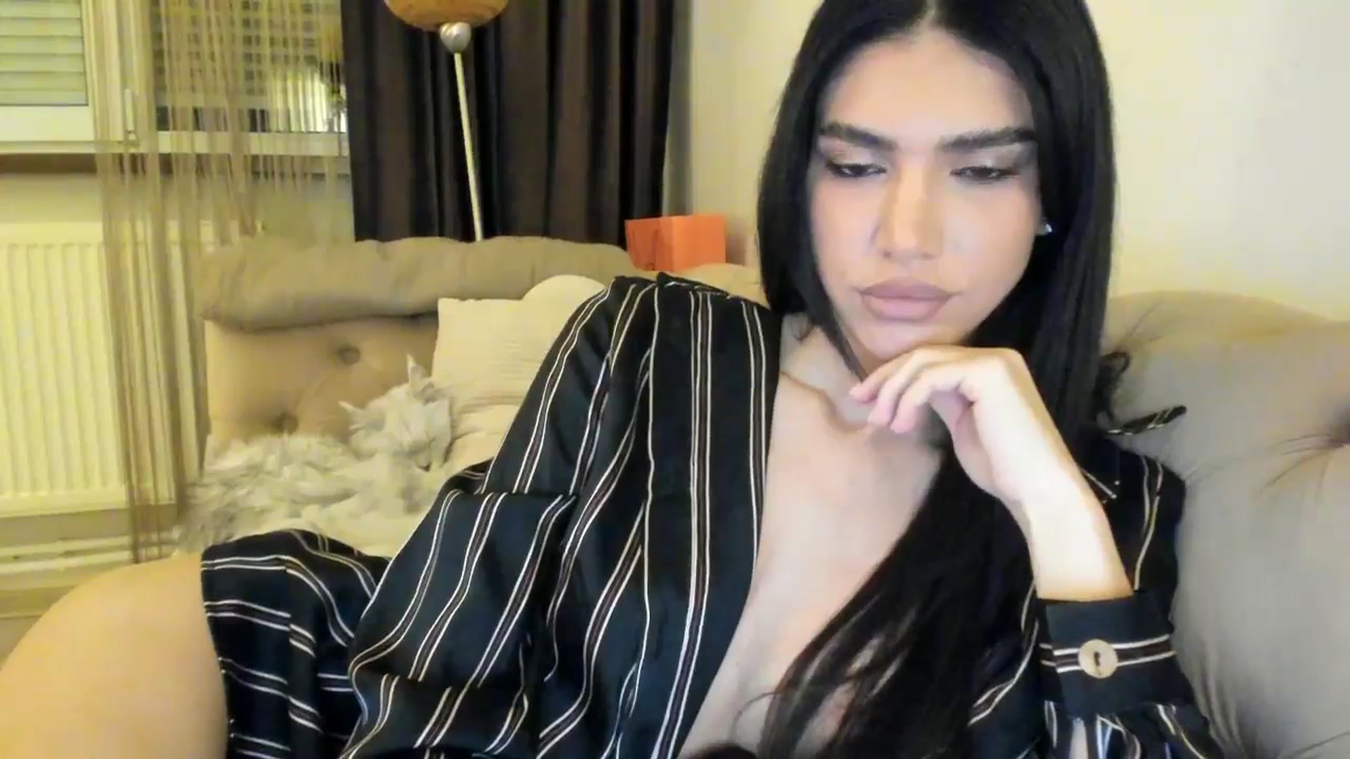 Gallery image thumbnail from SashaLopez's myfreecams stream on, 05/14/2024, 20:09 image 12 of 20