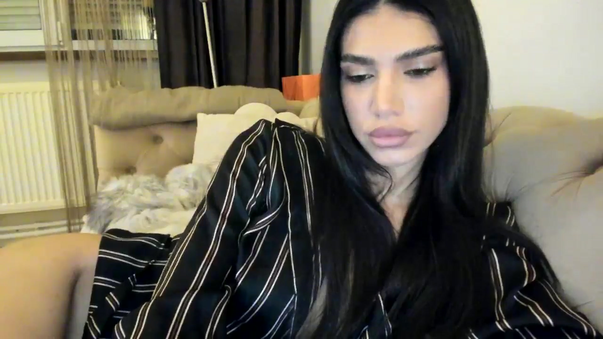 Gallery image thumbnail from SashaLopez's myfreecams stream on, 05/14/2024, 20:09 image 9 of 20