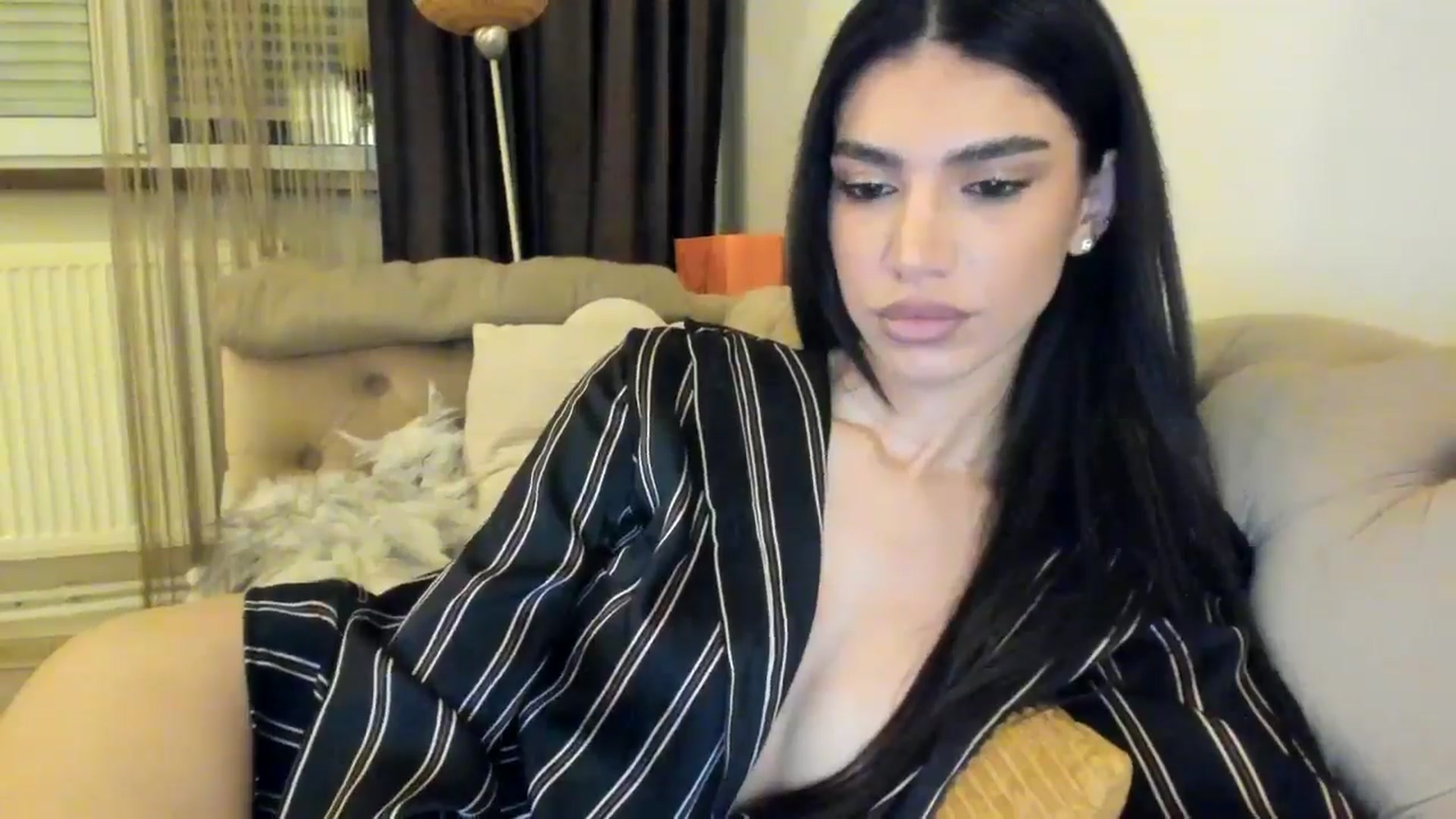 Gallery image thumbnail from SashaLopez's myfreecams stream on, 05/14/2024, 20:09 image 14 of 20