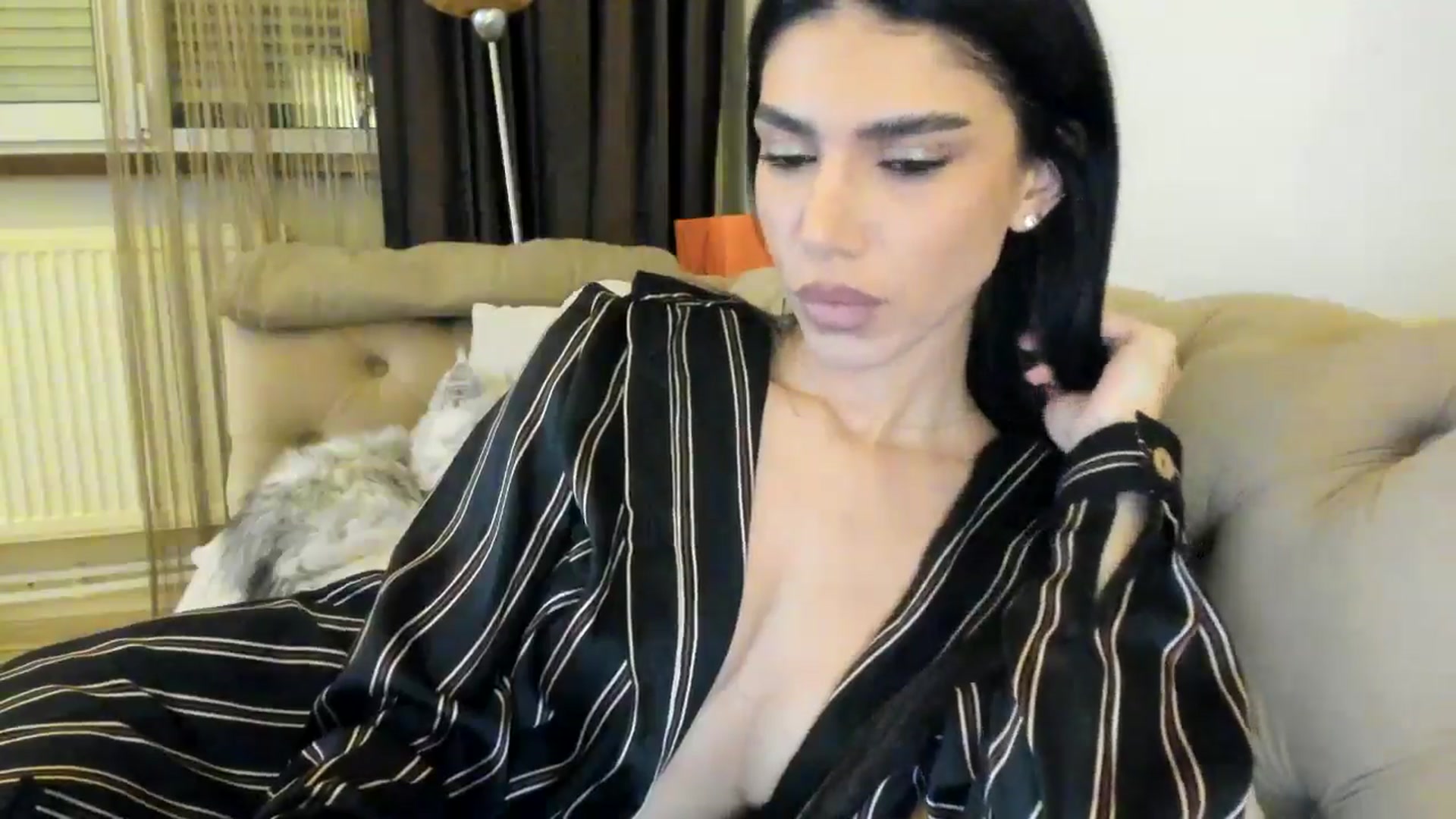 Gallery image thumbnail from SashaLopez's myfreecams stream on, 05/14/2024, 20:09 image 4 of 20