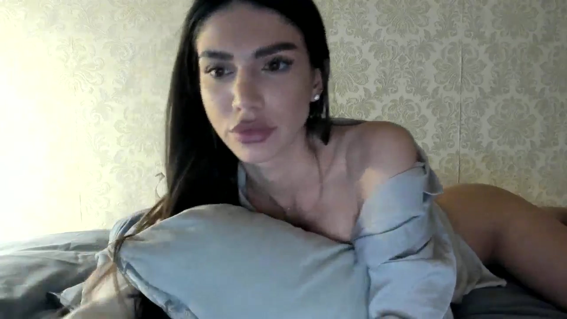 Gallery image thumbnail from SashaLopez's myfreecams stream on, 05/16/2024, 21:44 image 4 of 20