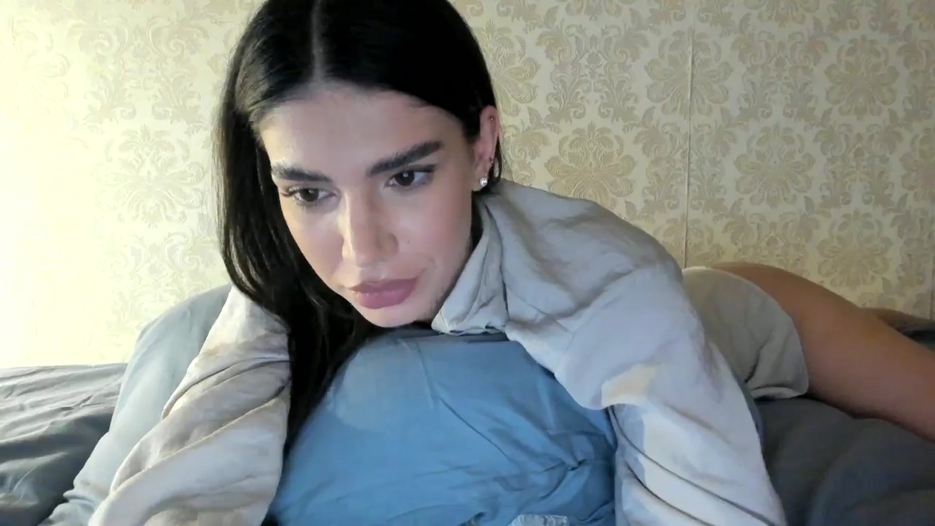 Gallery image thumbnail from SashaLopez's myfreecams stream on, 05/16/2024, 22:53 image 10 of 20