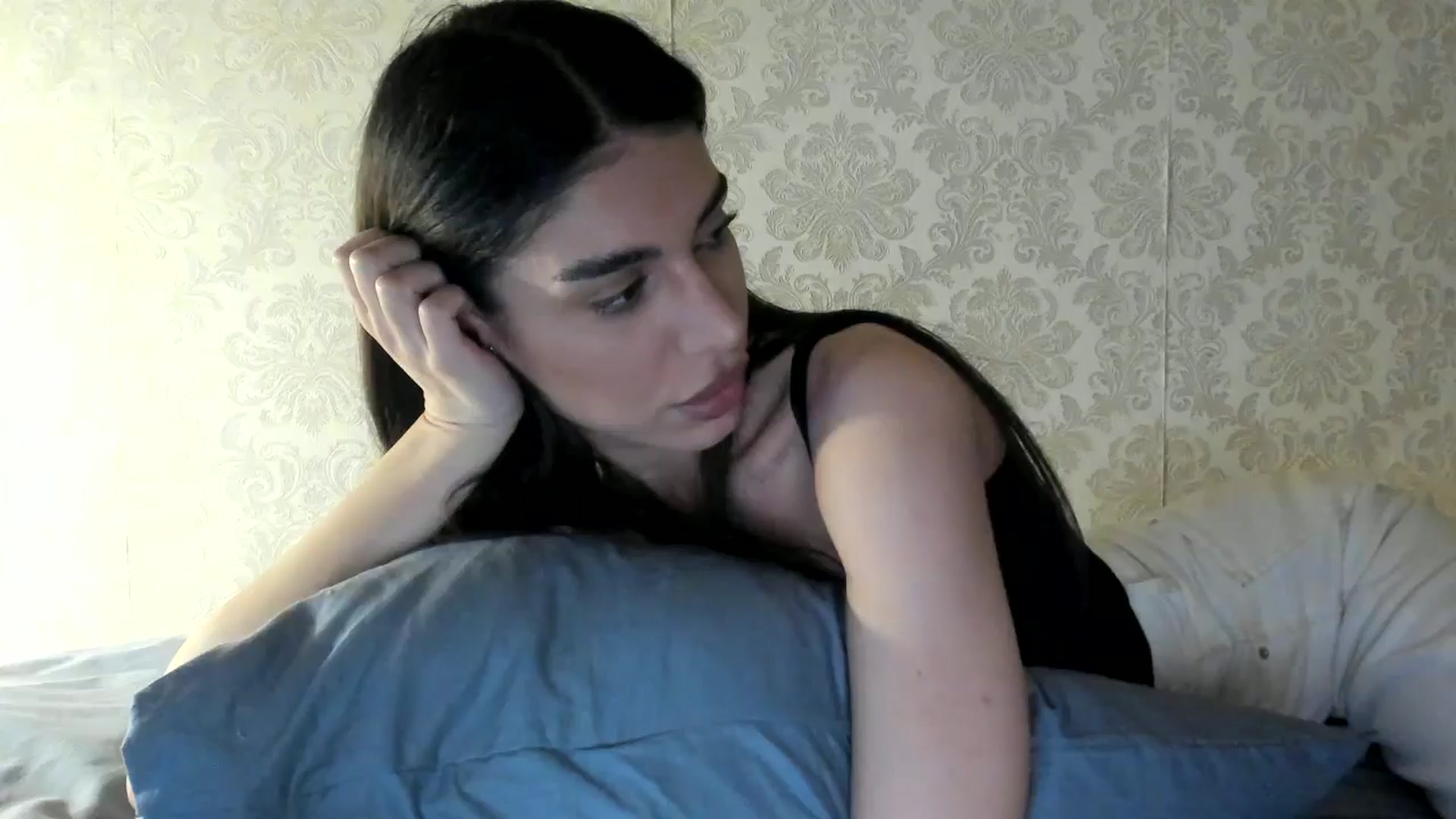 Gallery image thumbnail from SashaLopez's myfreecams stream on, 05/18/2024, 21:16 image 1 of 20