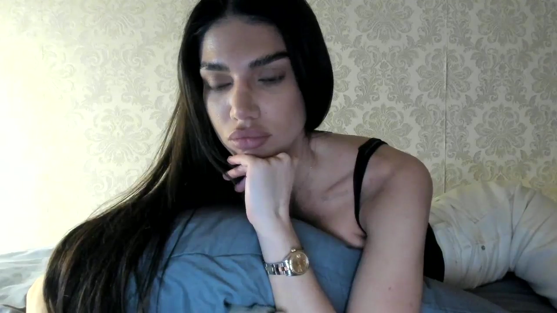 Gallery image thumbnail from SashaLopez's myfreecams stream on, 05/18/2024, 21:16 image 3 of 20