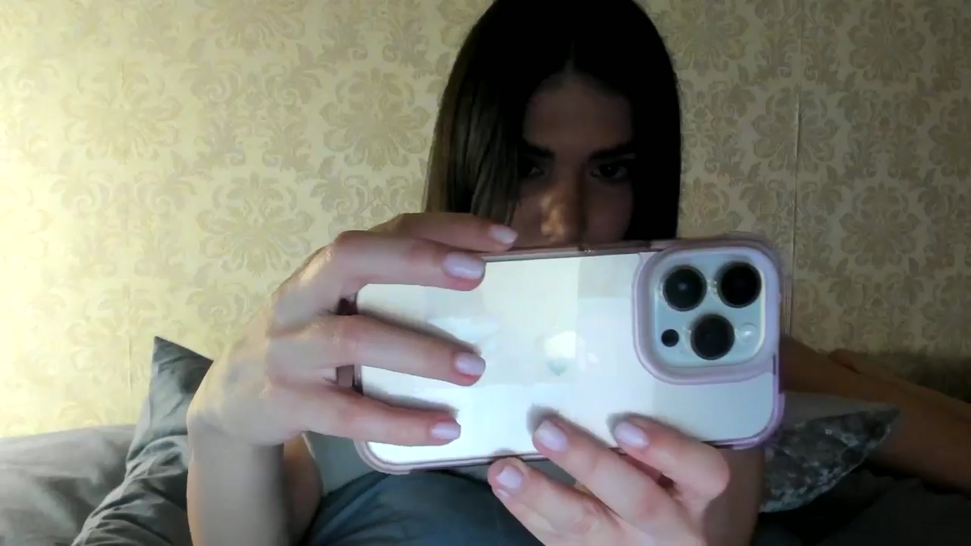 Gallery image thumbnail from SashaLopez's myfreecams stream on, 05/19/2024, 20:50 image 9 of 20