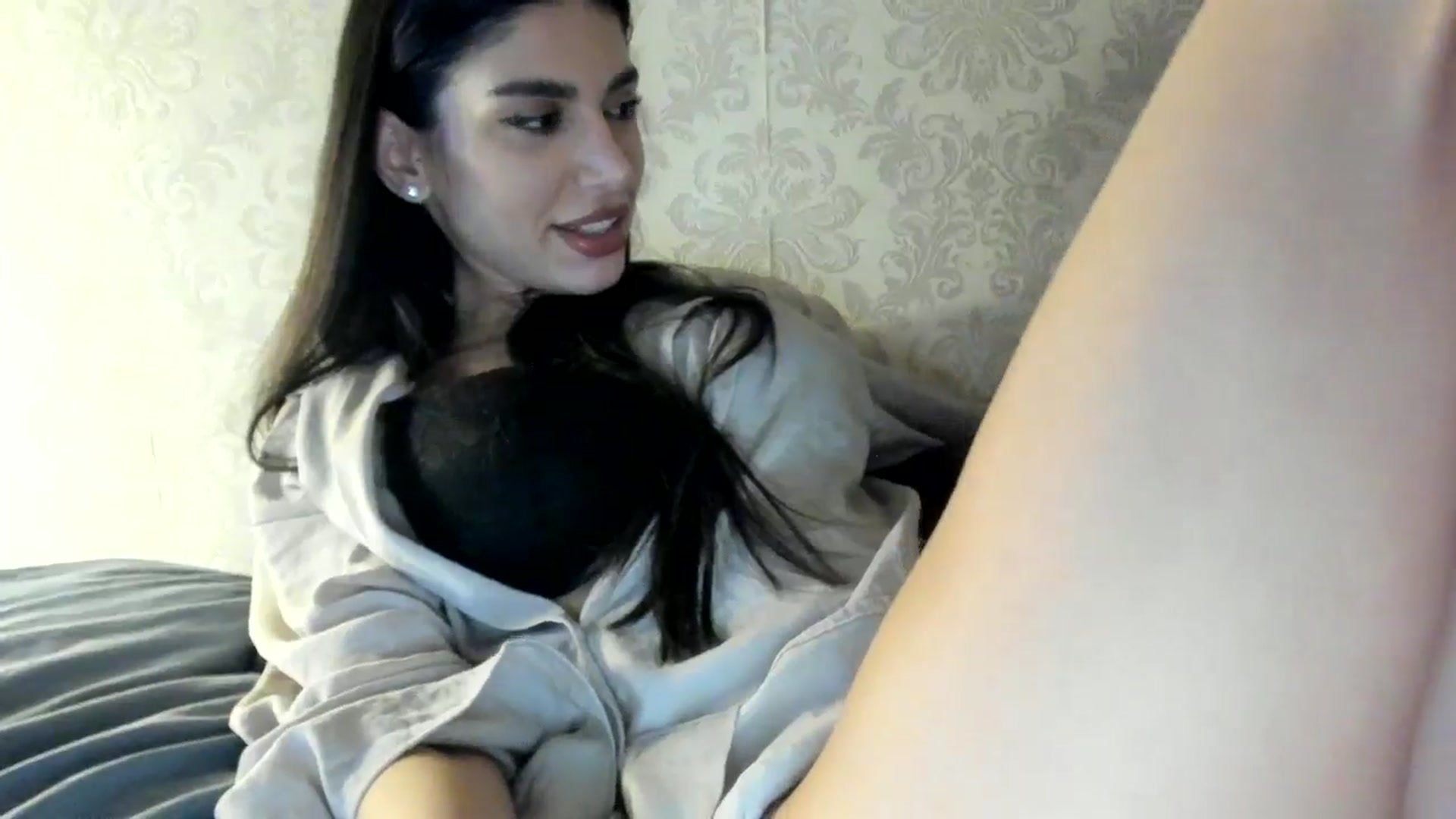 Gallery image thumbnail from SashaLopez's myfreecams stream on, 05/22/2024, 20:43 image 4 of 20