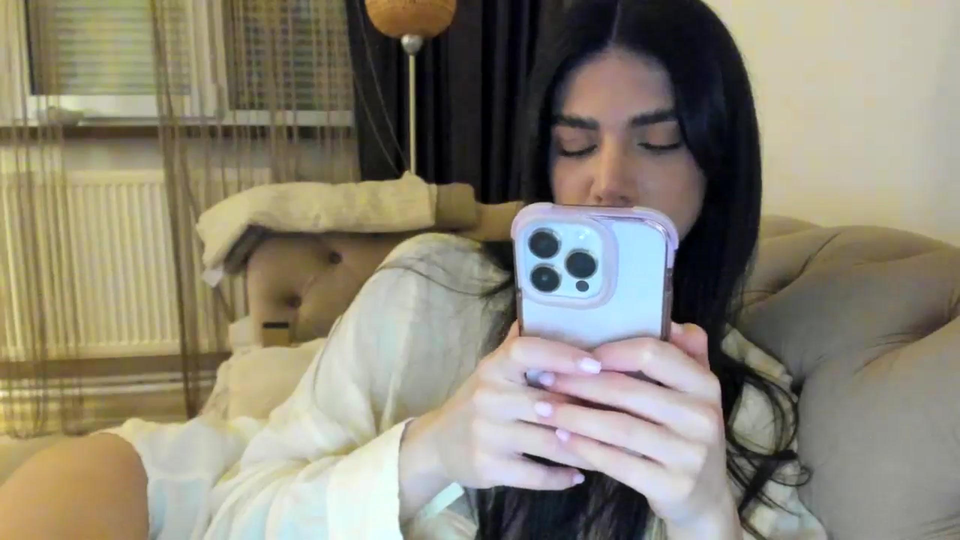 Gallery image thumbnail from SashaLopez's myfreecams stream on, 05/25/2024, 22:29 image 19 of 20