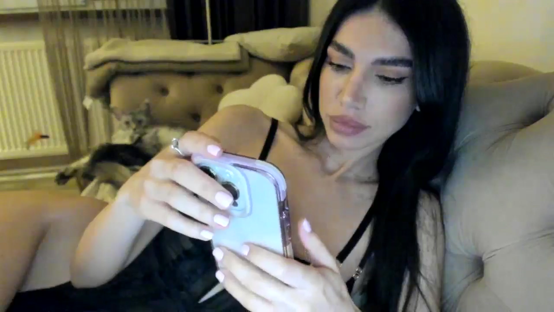 Gallery image thumbnail from SashaLopez's myfreecams stream on, 05/29/2024, 21:54 image 12 of 20