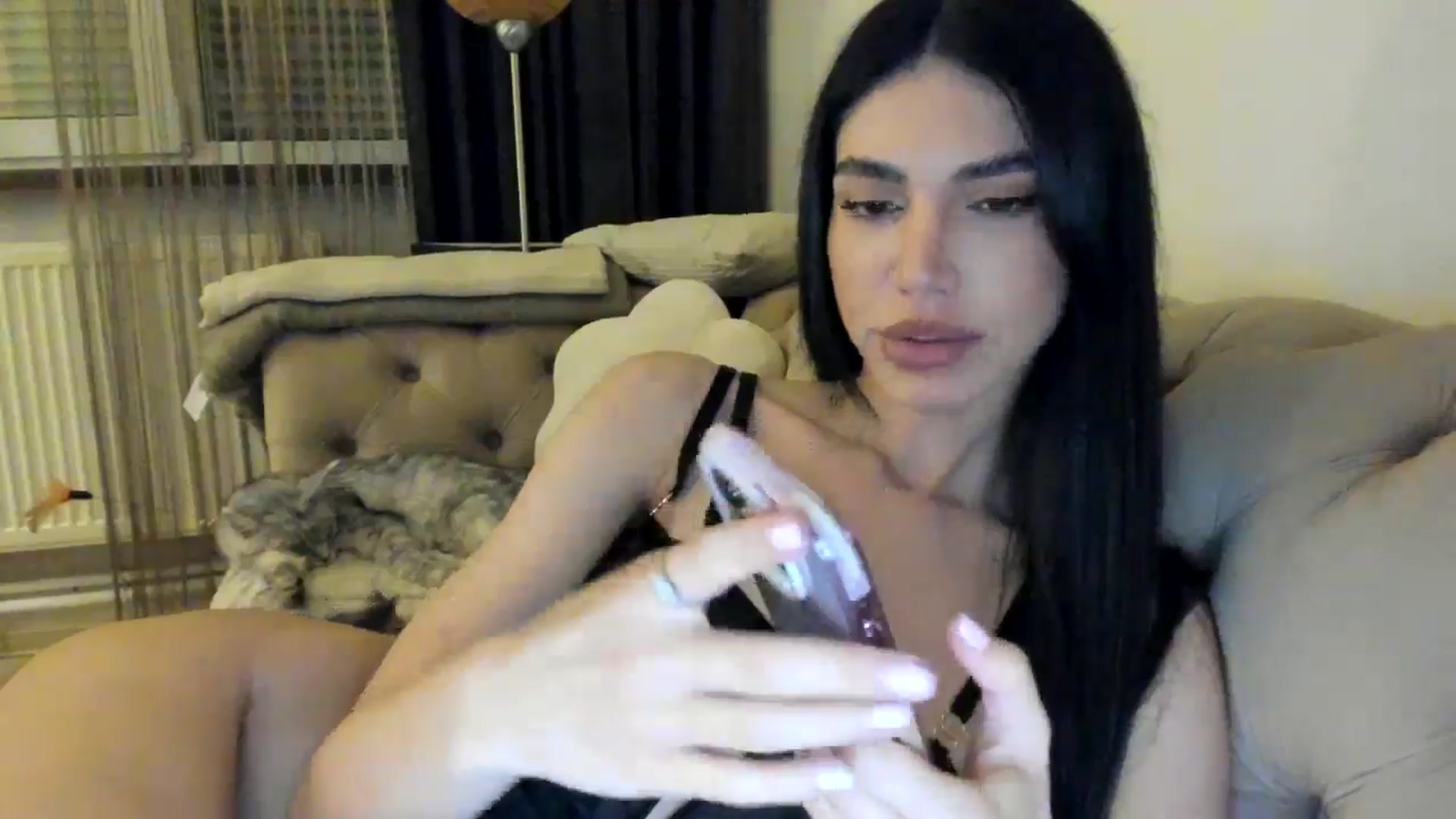 Gallery image thumbnail from SashaLopez's myfreecams stream on, 05/29/2024, 21:54 image 4 of 20