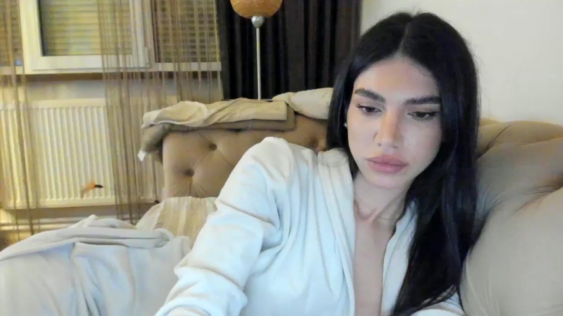 Gallery image thumbnail from SashaLopez's myfreecams stream on, 05/29/2024, 23:05 image 15 of 20