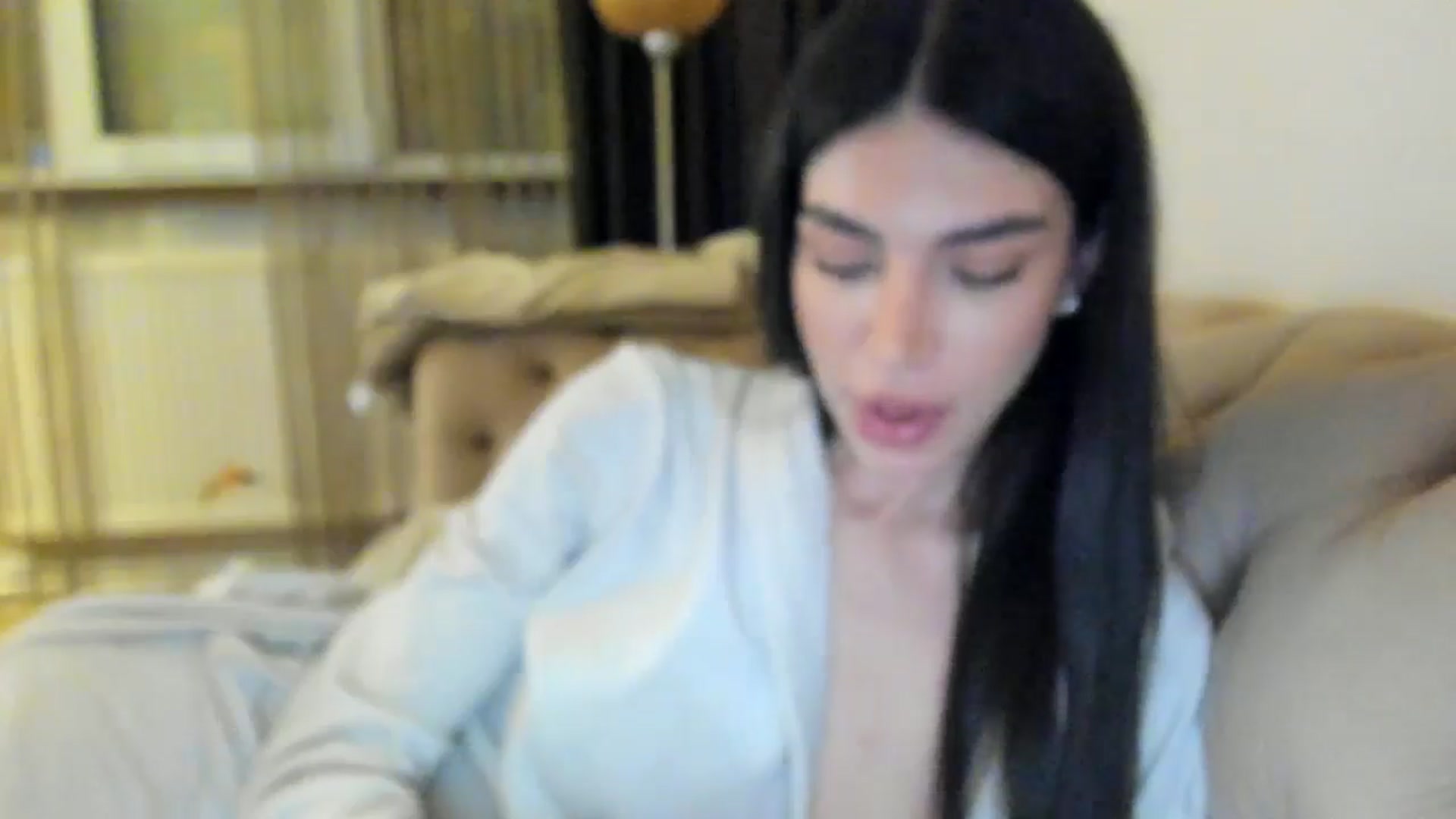Gallery image thumbnail from SashaLopez's myfreecams stream on, 05/29/2024, 23:05 image 17 of 20