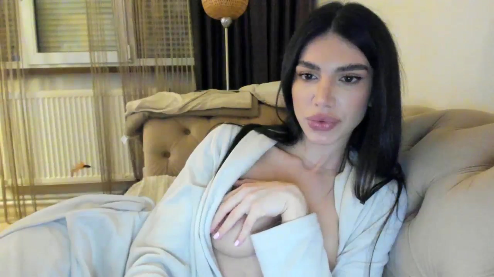 Gallery image thumbnail from SashaLopez's myfreecams stream on, 05/29/2024, 23:05 image 8 of 20