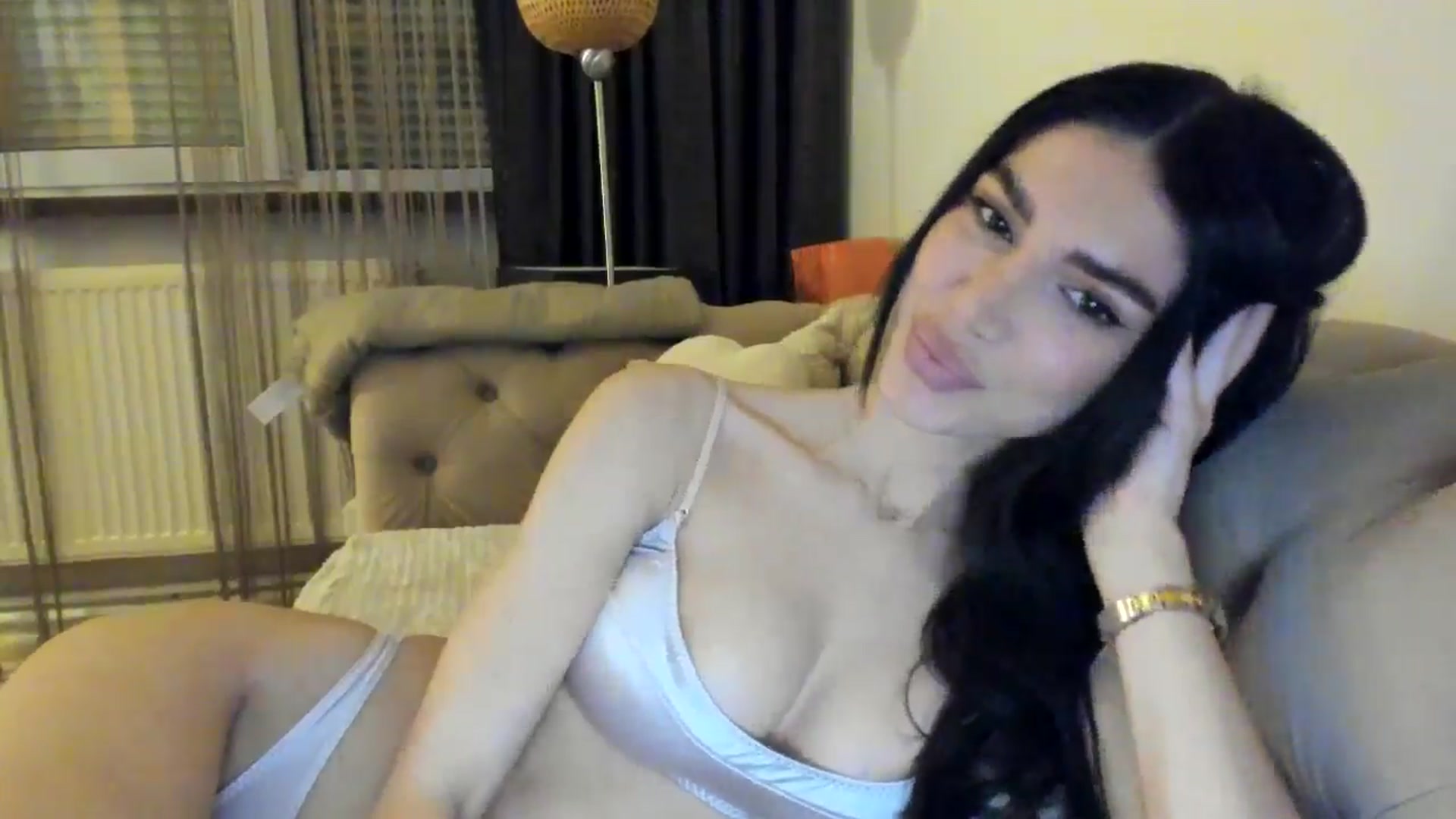 Gallery image thumbnail from SashaLopez's myfreecams stream on, 06/01/2024, 18:58 image 19 of 20