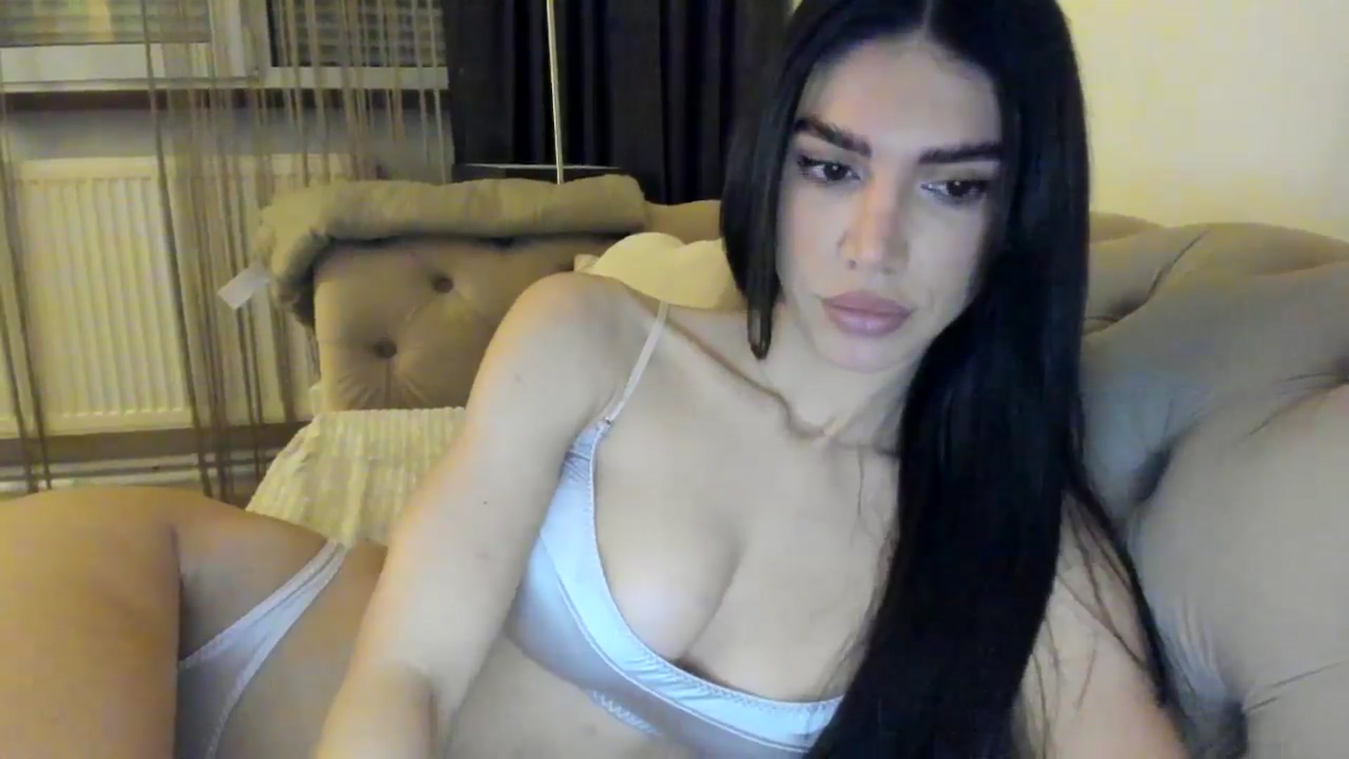 Gallery image thumbnail from SashaLopez's myfreecams stream on, 06/01/2024, 19:39 image 7 of 20