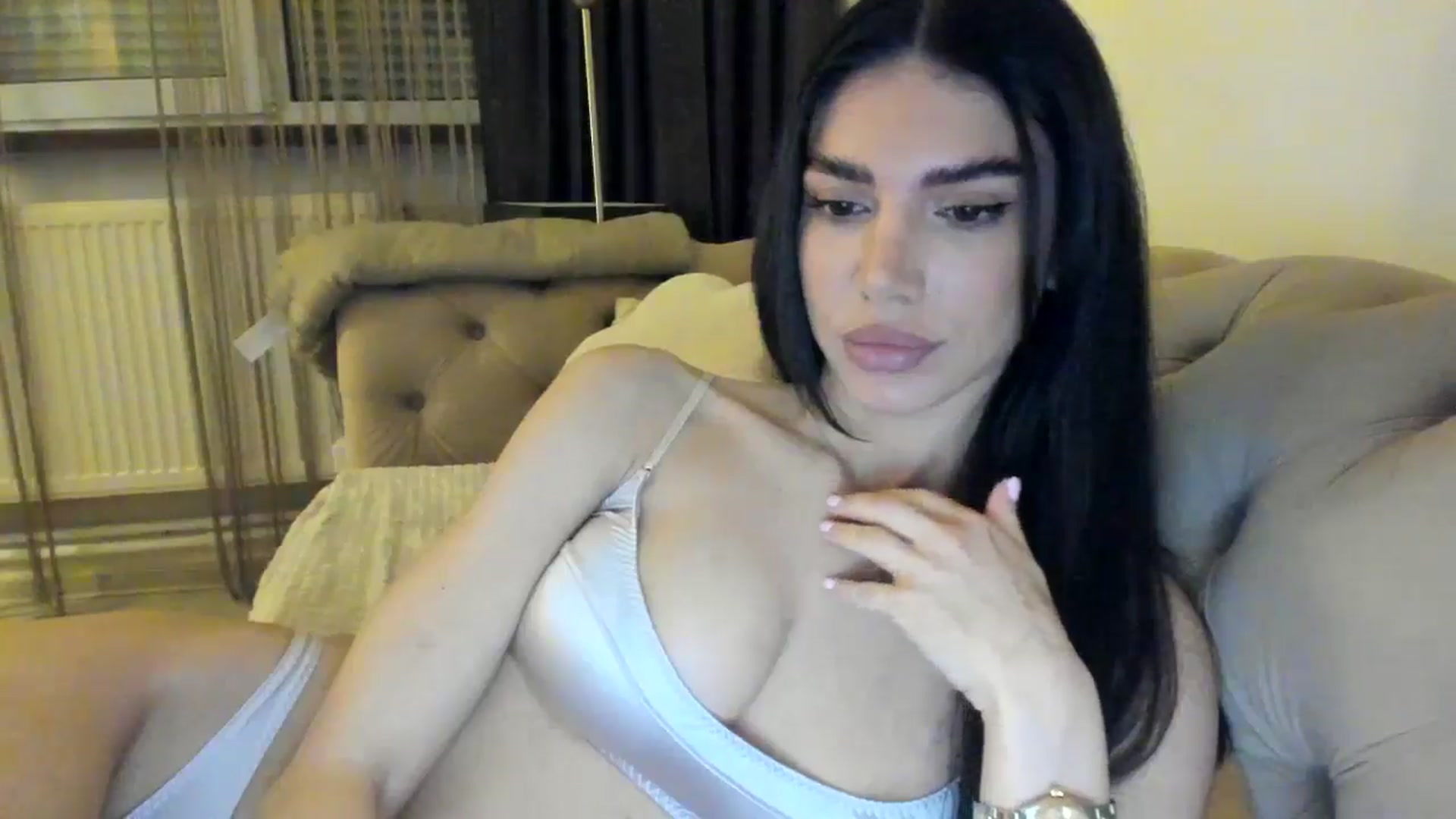 Gallery image thumbnail from SashaLopez's myfreecams stream on, 06/01/2024, 19:39 image 11 of 20