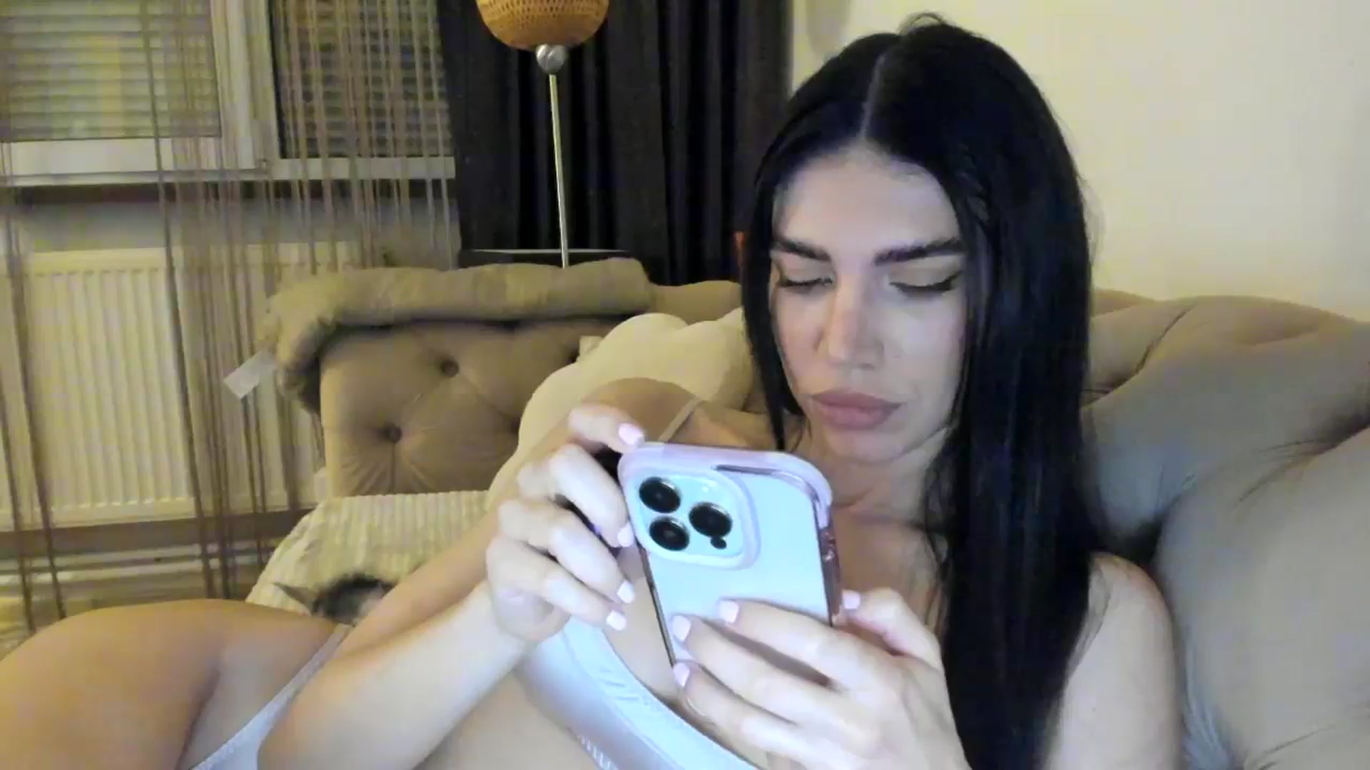 Gallery image thumbnail from SashaLopez's myfreecams stream on, 06/02/2024, 24:24 image 2 of 20