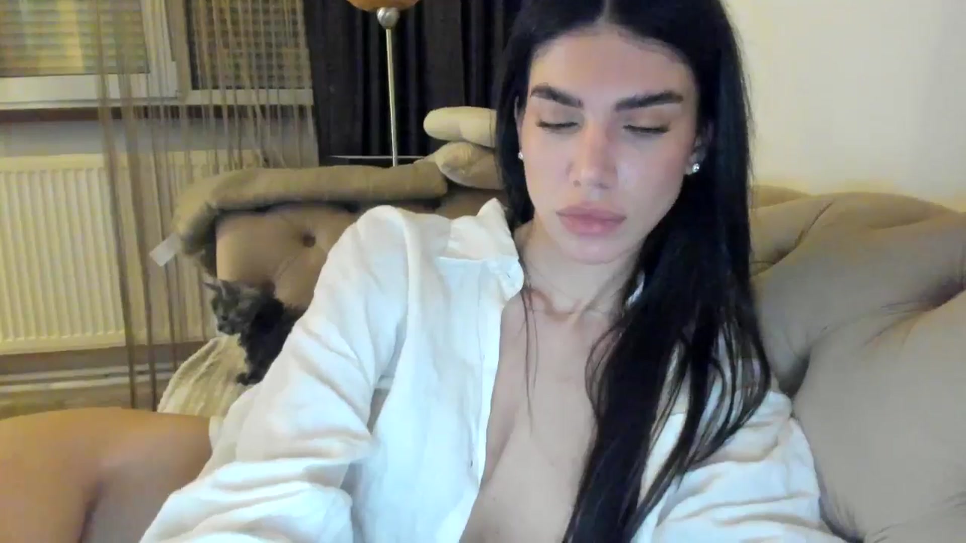 Gallery image thumbnail from SashaLopez's myfreecams stream on, 06/02/2024, 22:13 image 16 of 20