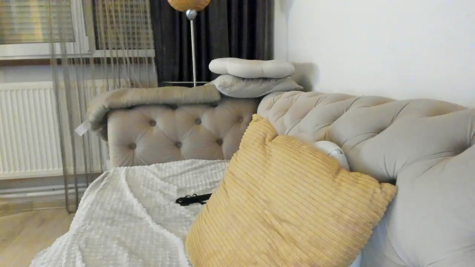 Gallery image thumbnail from SashaLopez's myfreecams stream on, 06/02/2024, 22:13 image 17 of 20