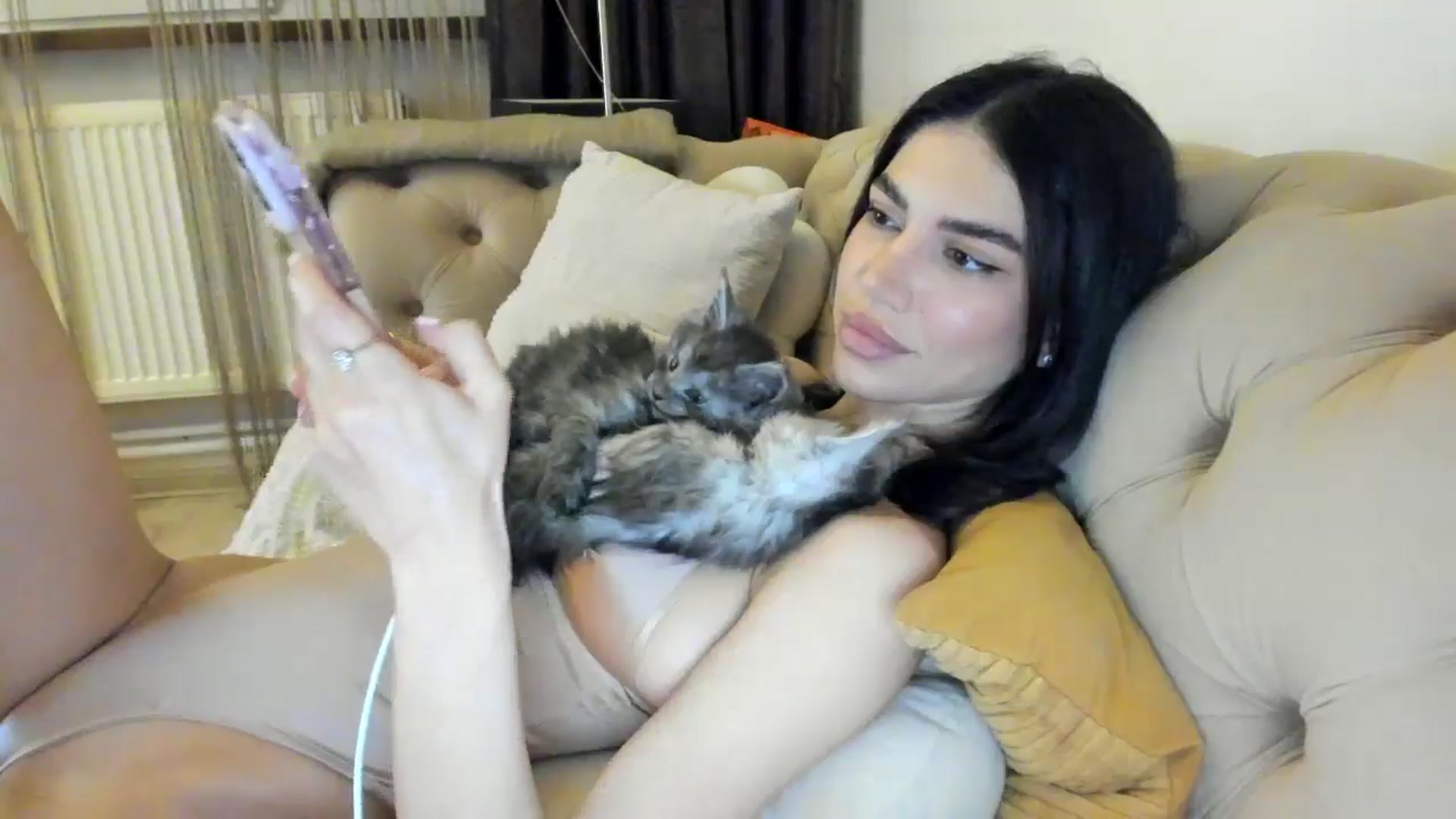 Gallery image thumbnail from SashaLopez's myfreecams stream on, 06/03/2024, 19:42 image 13 of 20