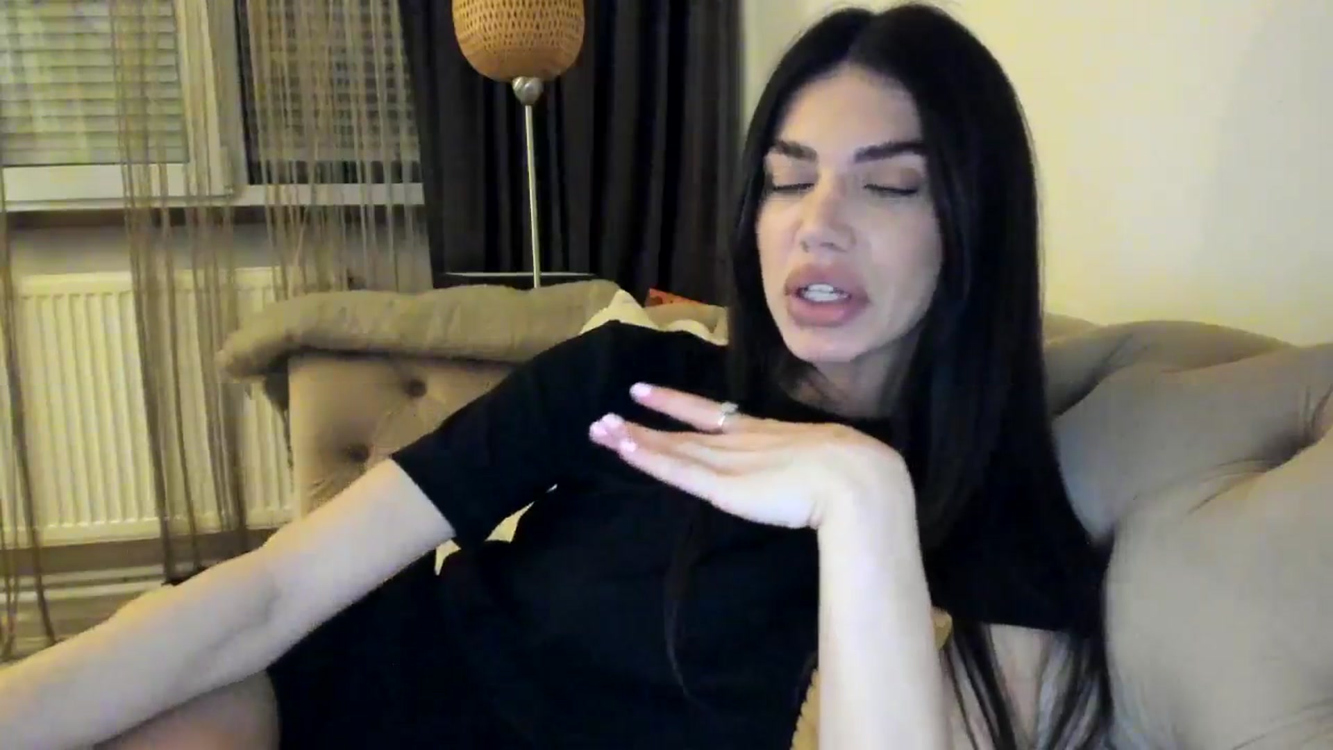 Gallery image thumbnail from SashaLopez's myfreecams stream on, 06/04/2024, 20:54 image 15 of 20