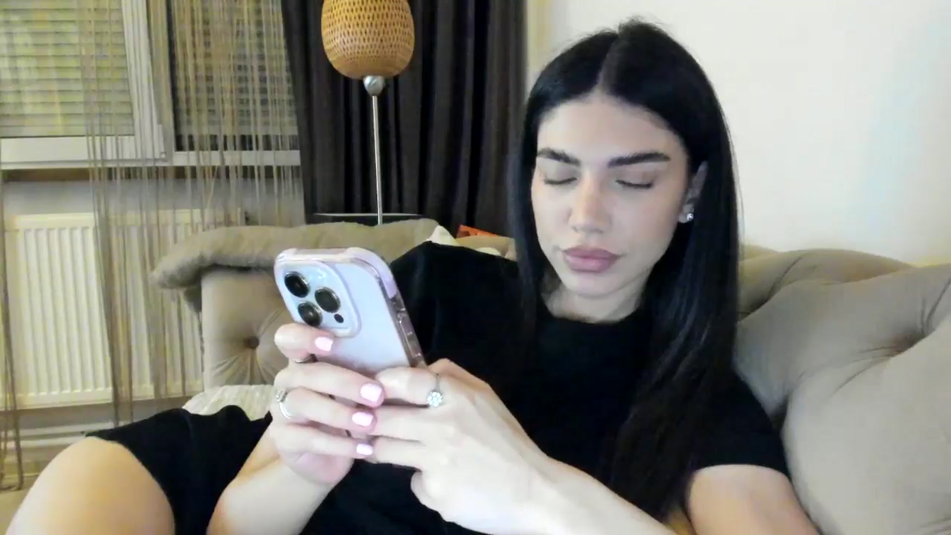 Gallery image thumbnail from SashaLopez's myfreecams stream on, 06/04/2024, 20:54 image 7 of 20