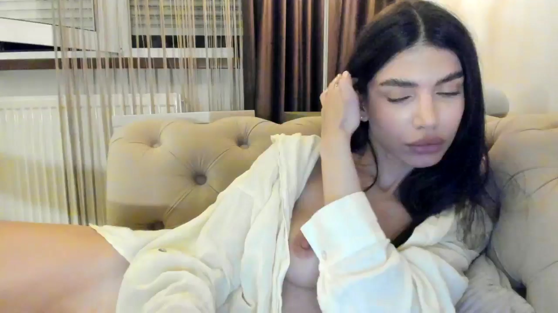 Gallery image thumbnail from SashaLopez's myfreecams stream on, 07/01/2024, 21:08 image 17 of 20
