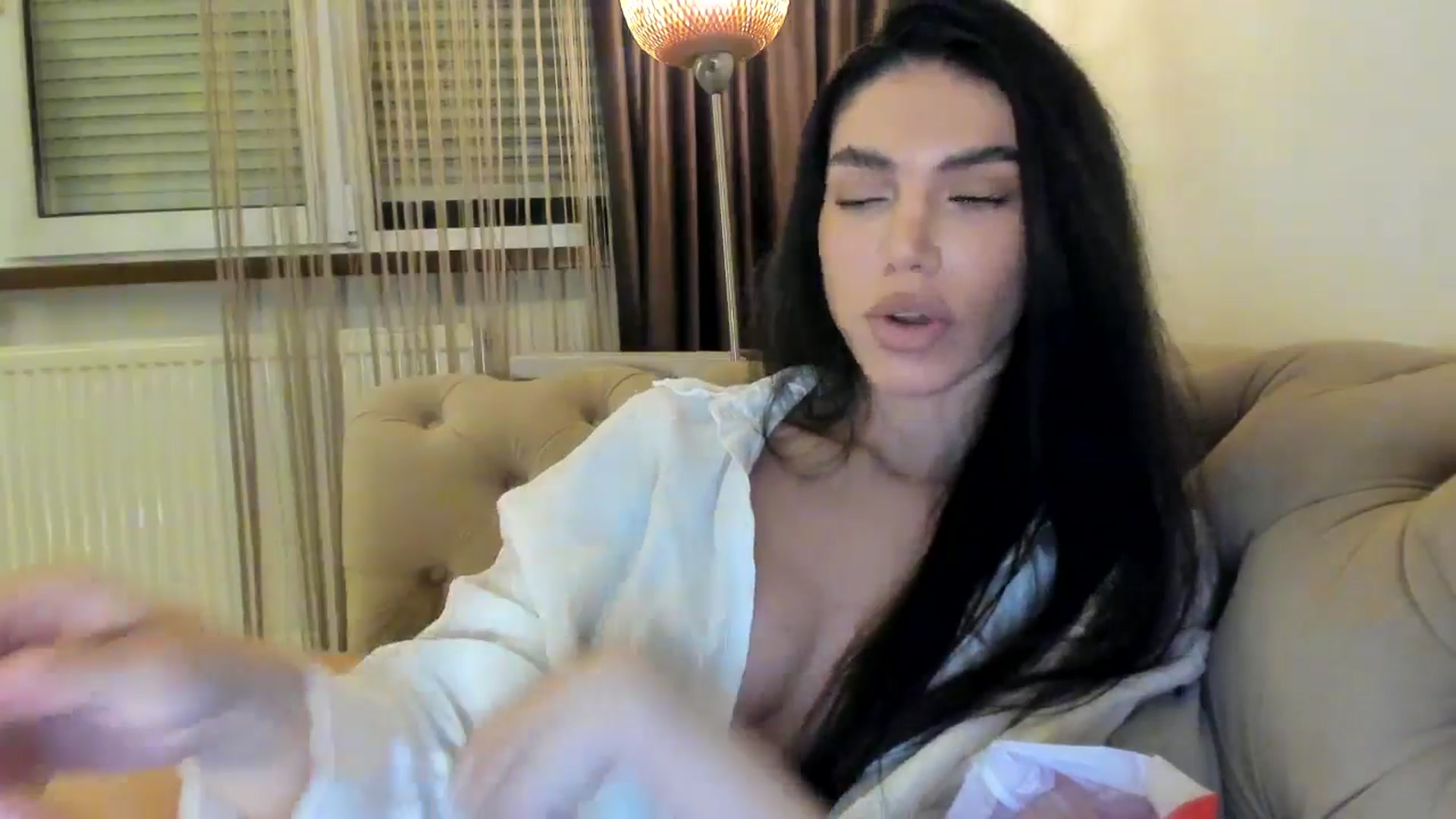 Gallery image thumbnail from SashaLopez's myfreecams stream on, 07/04/2024, 23:07 image 8 of 20