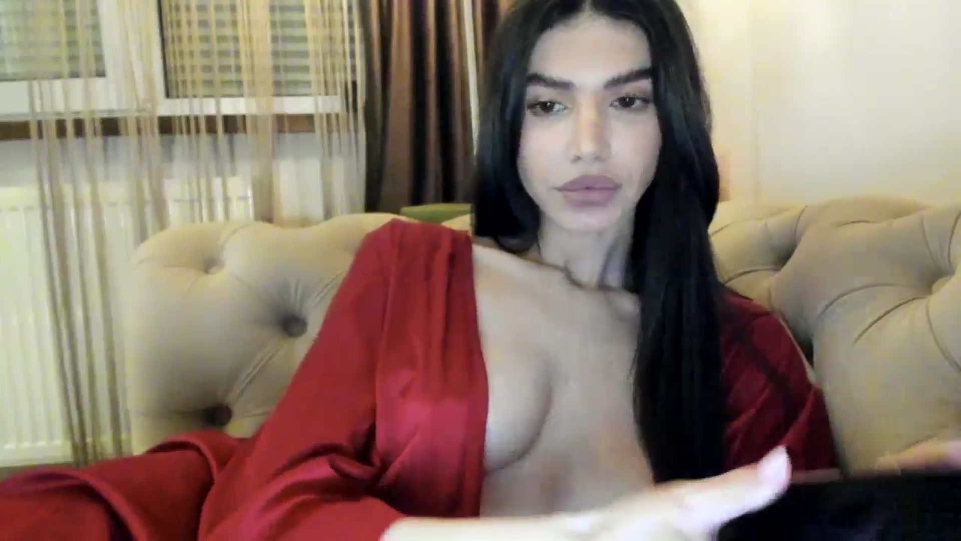 Gallery image thumbnail from SashaLopez's myfreecams stream on, 07/05/2024, 21:07 image 2 of 20