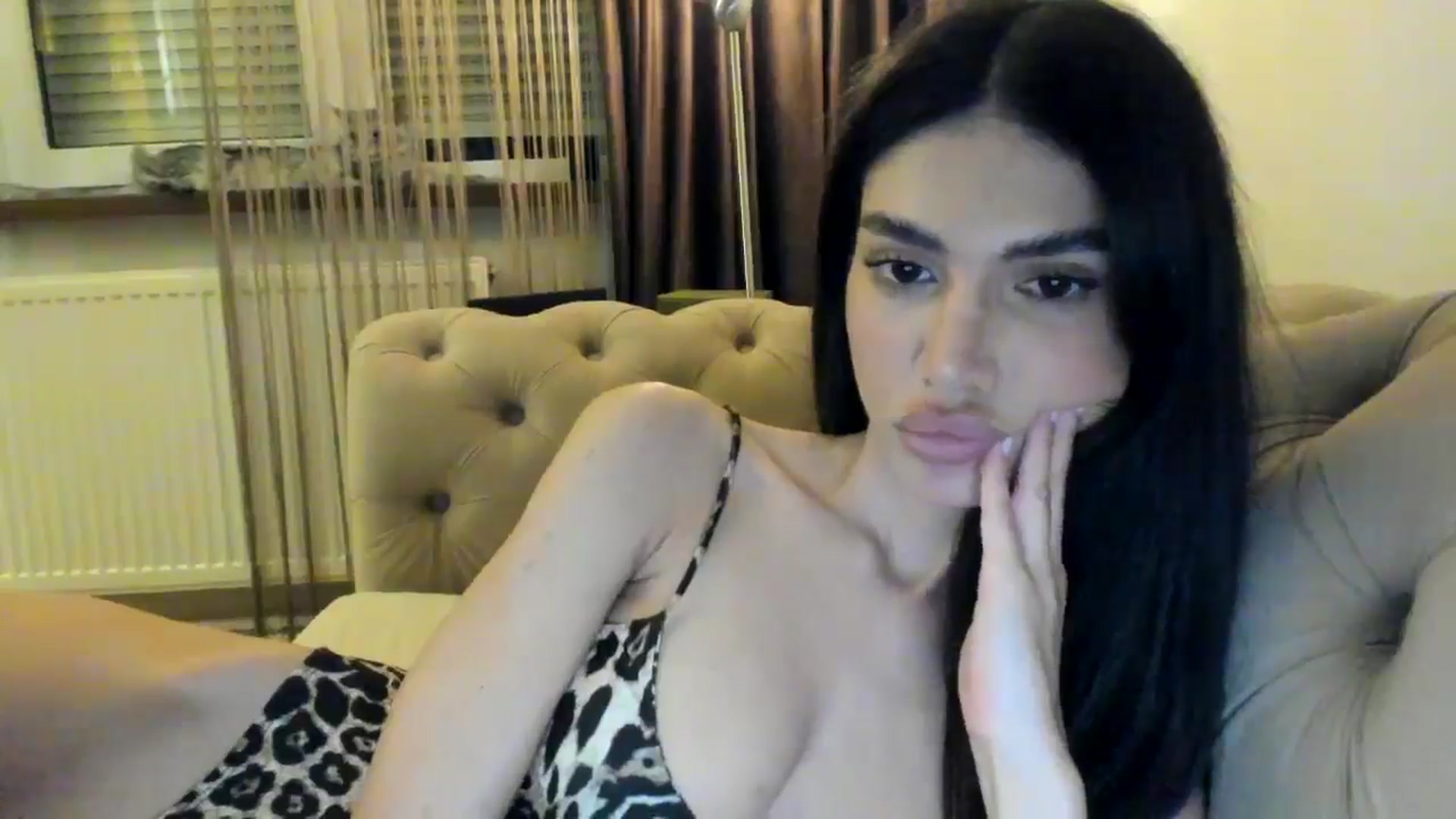 Gallery image thumbnail from SashaLopez's myfreecams stream on, 07/11/2024, 22:22 image 5 of 20