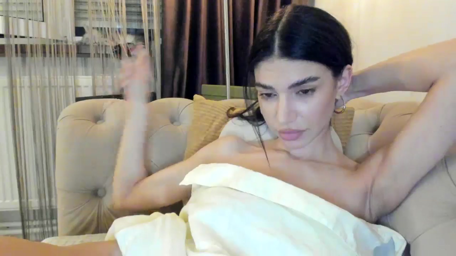 Gallery image thumbnail from SashaLopez's myfreecams stream on, 07/17/2024, 21:45 image 3 of 20