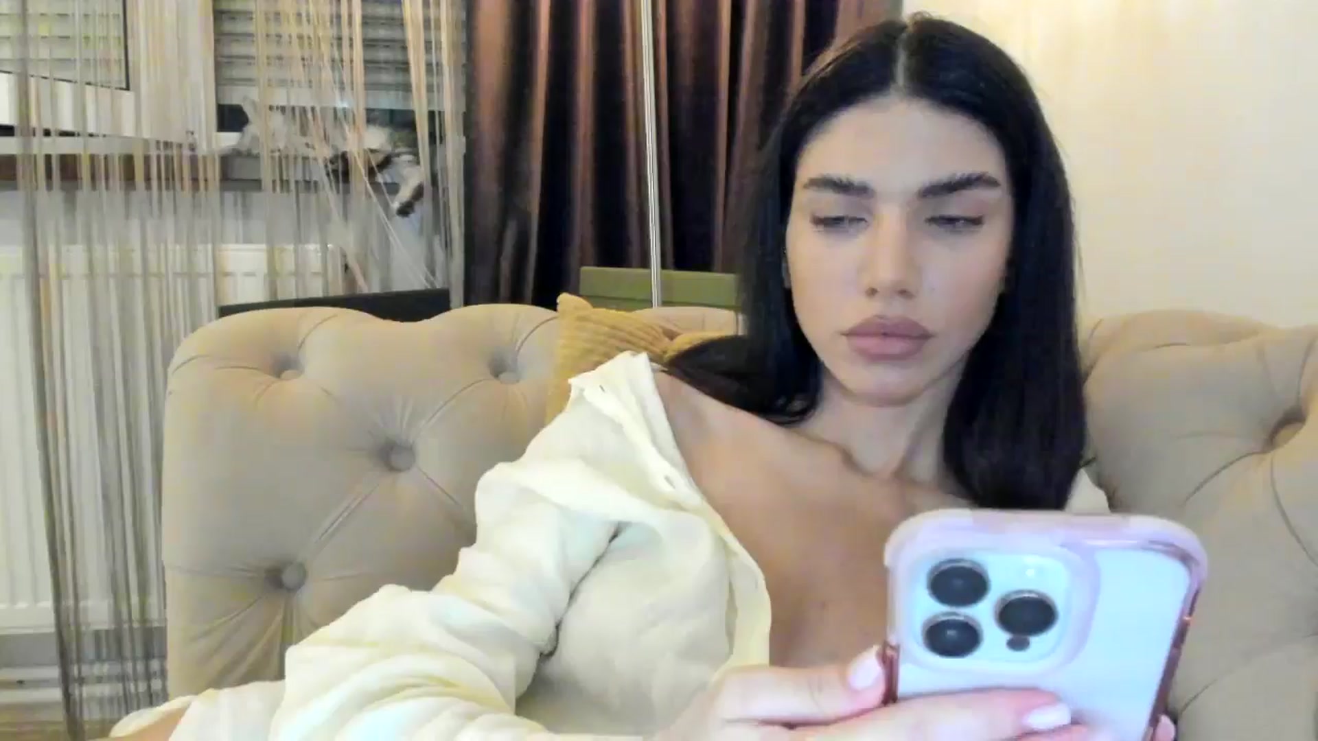Gallery image thumbnail from SashaLopez's myfreecams stream on, 07/17/2024, 21:45 image 2 of 20