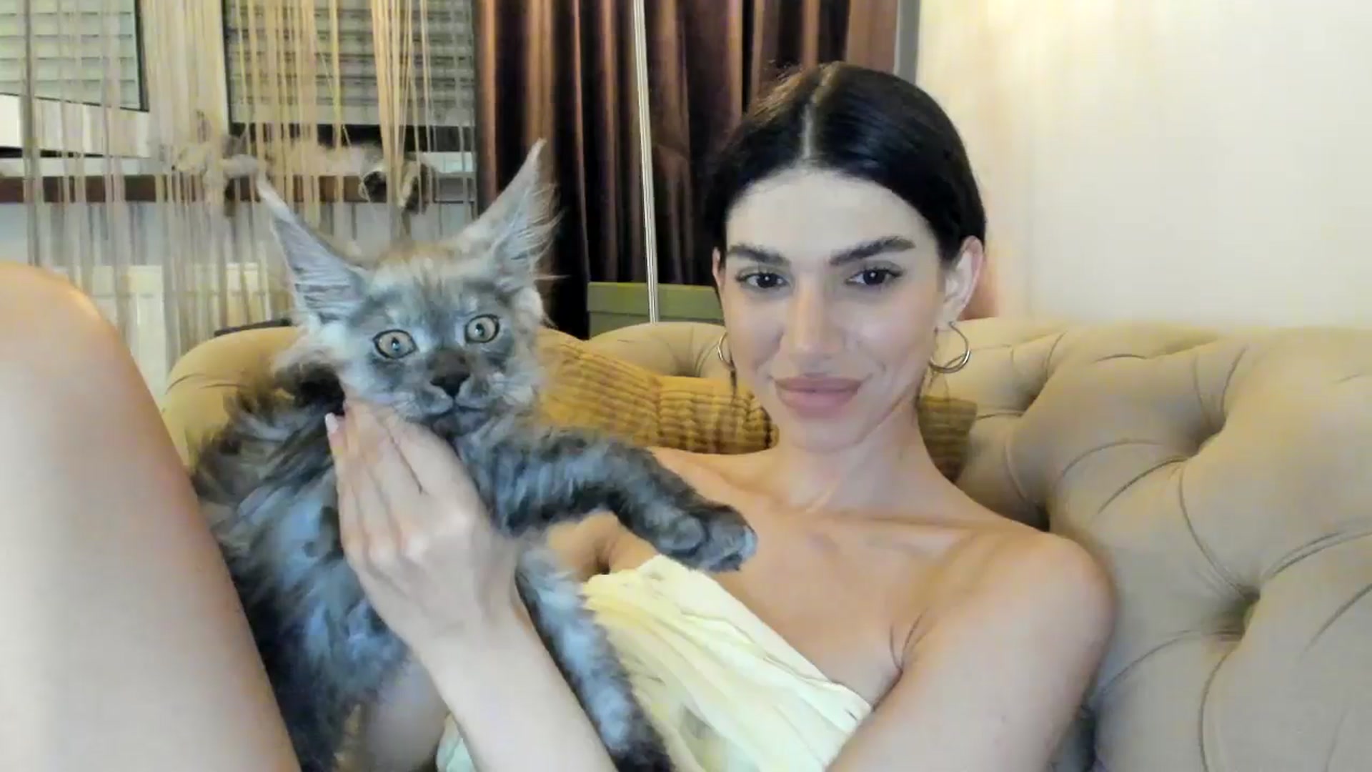Gallery image thumbnail from SashaLopez's myfreecams stream on, 07/17/2024, 23:35 image 10 of 20