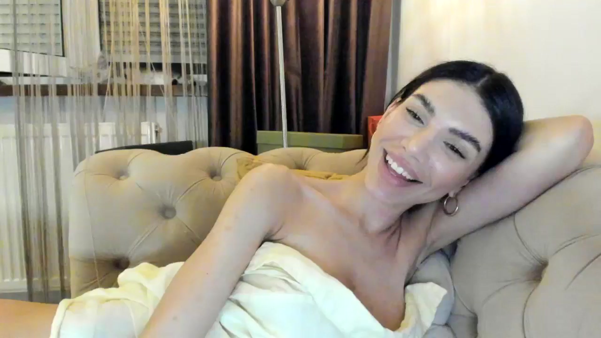 Gallery image thumbnail from SashaLopez's myfreecams stream on, 07/17/2024, 23:35 image 8 of 20