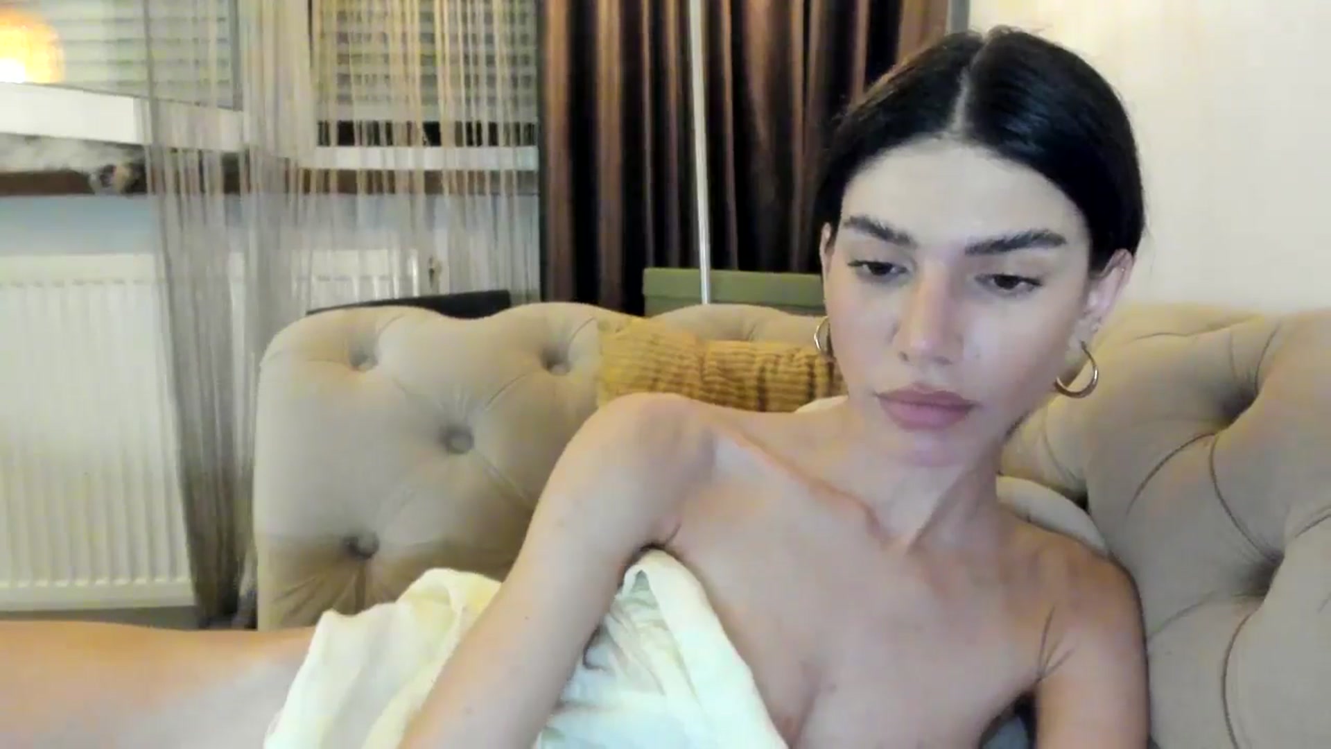 Gallery image thumbnail from SashaLopez's myfreecams stream on, 07/17/2024, 23:35 image 2 of 20