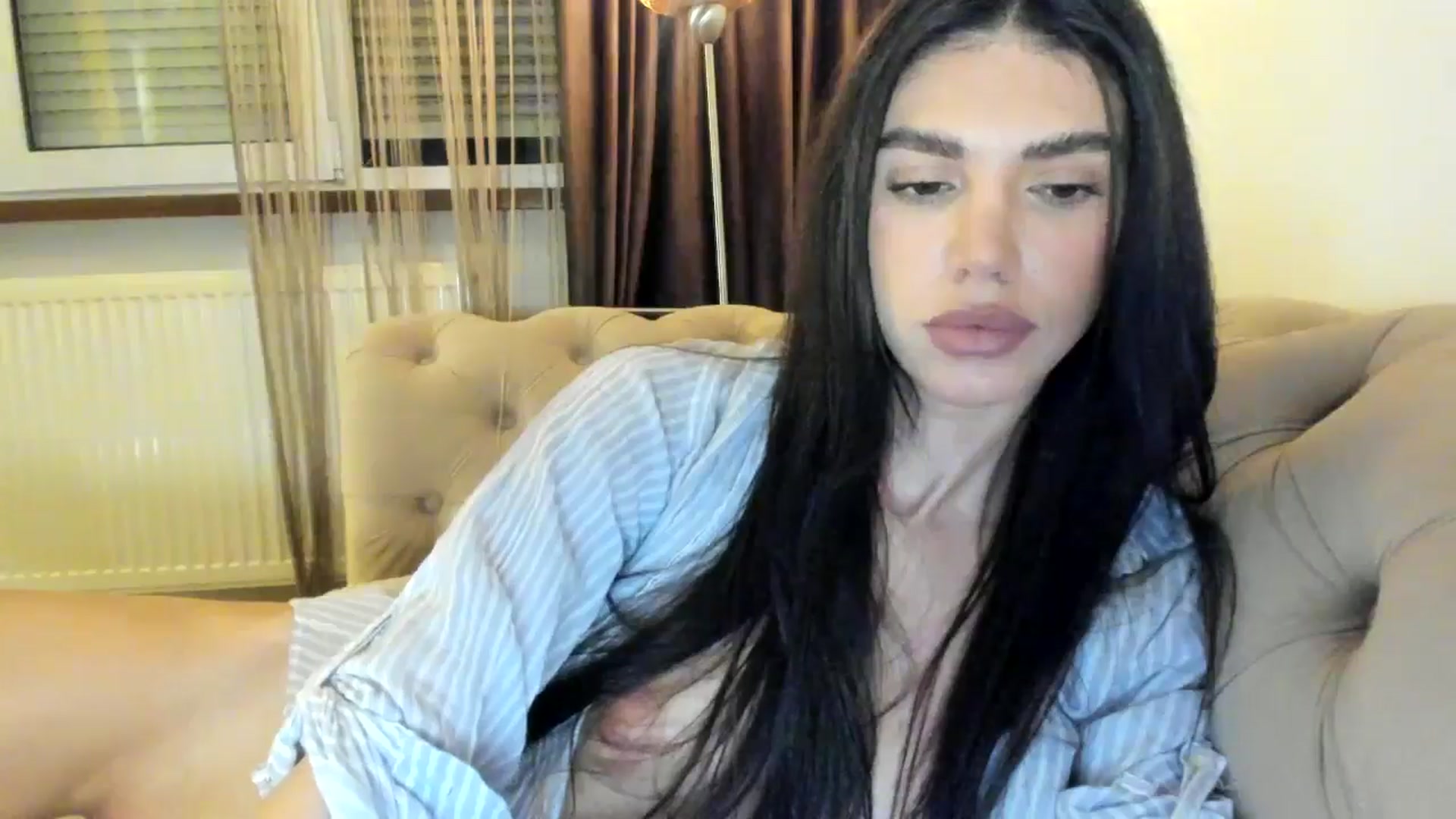 Gallery image thumbnail from SashaLopez's myfreecams stream on, 07/20/2024, 23:04 image 6 of 20