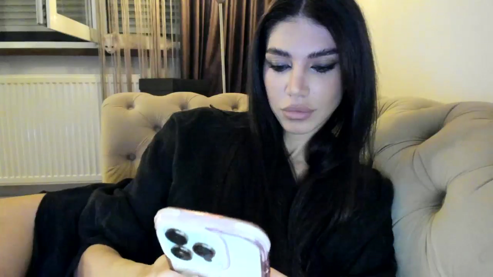 Gallery image thumbnail from SashaLopez's myfreecams stream on, 07/26/2024, 21:15 image 17 of 20
