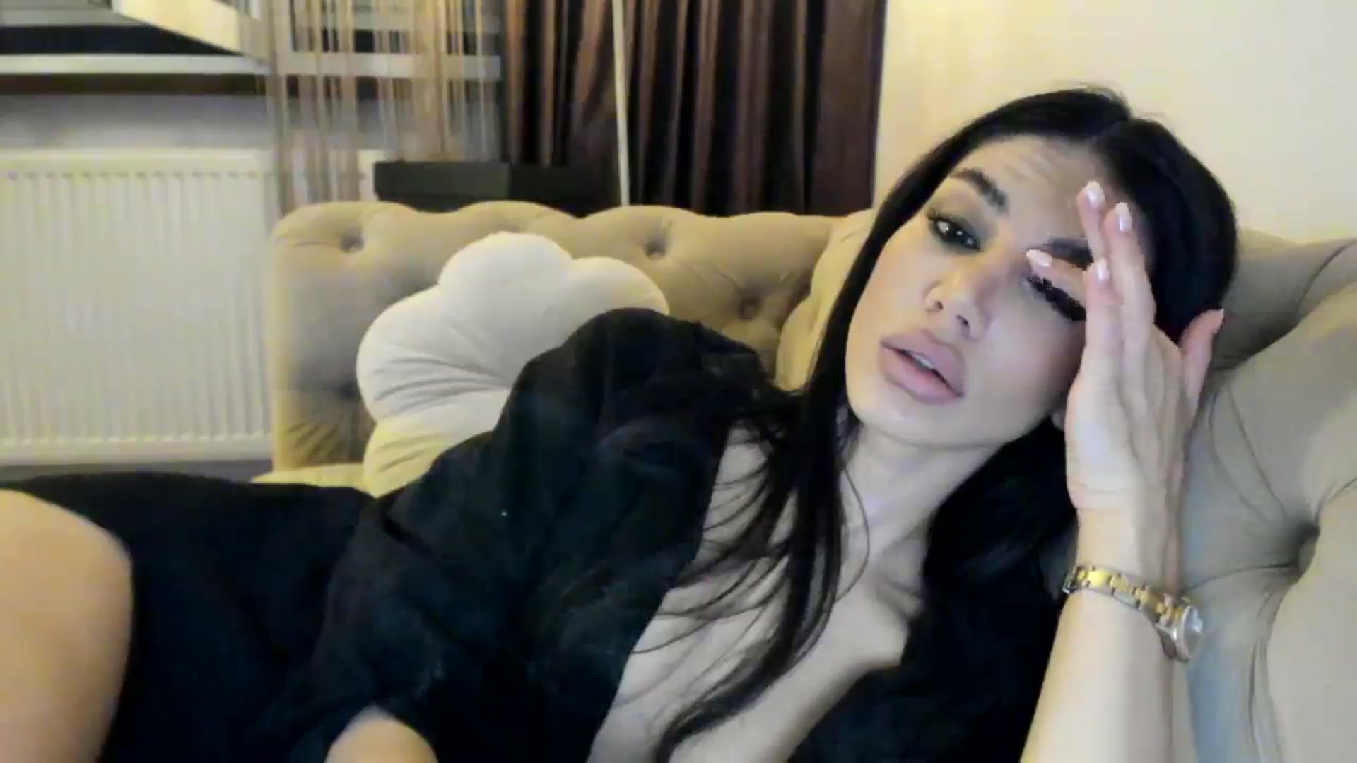 Gallery image thumbnail from SashaLopez's myfreecams stream on, 07/26/2024, 23:21 image 9 of 20