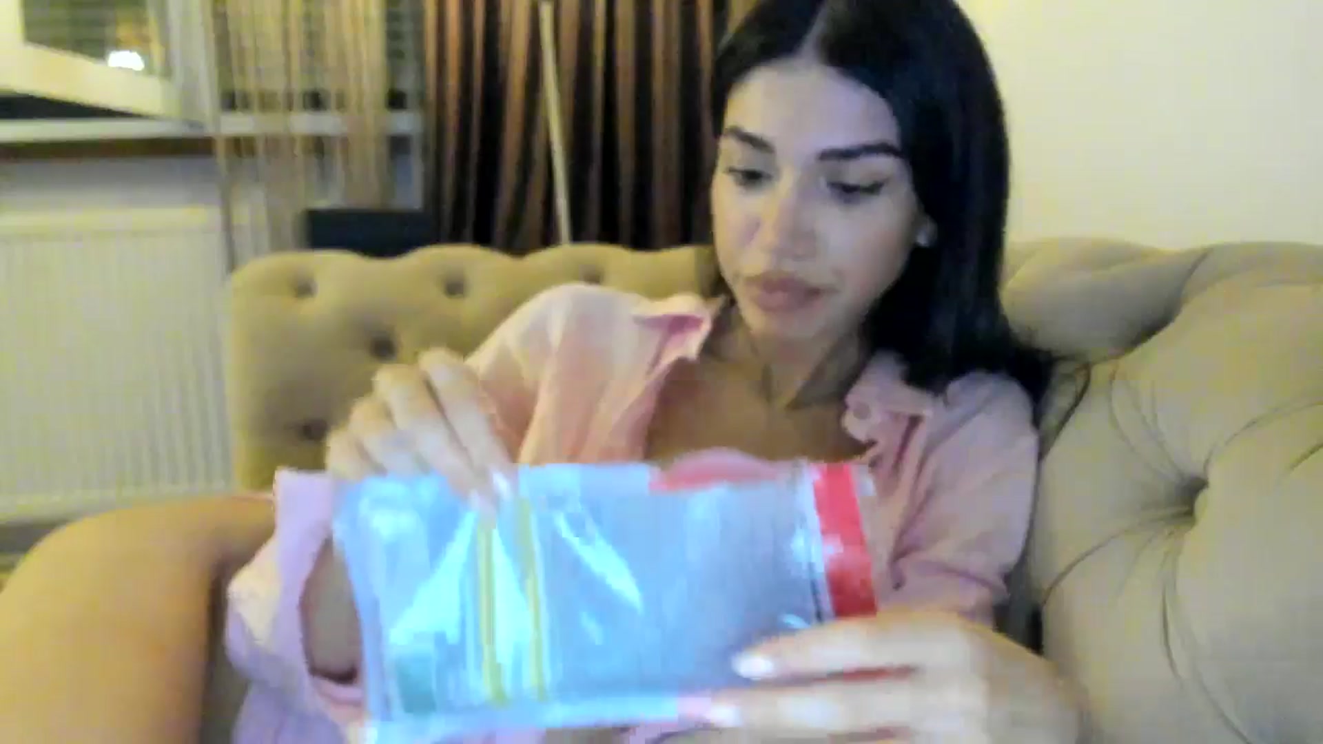 Gallery image thumbnail from SashaLopez's myfreecams stream on, 07/27/2024, 21:21 image 13 of 20