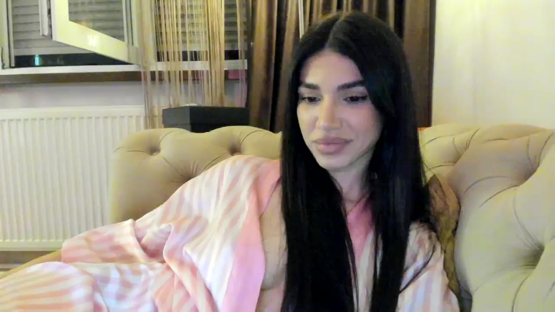 Gallery image thumbnail from SashaLopez's myfreecams stream on, 07/29/2024, 21:40 image 9 of 20