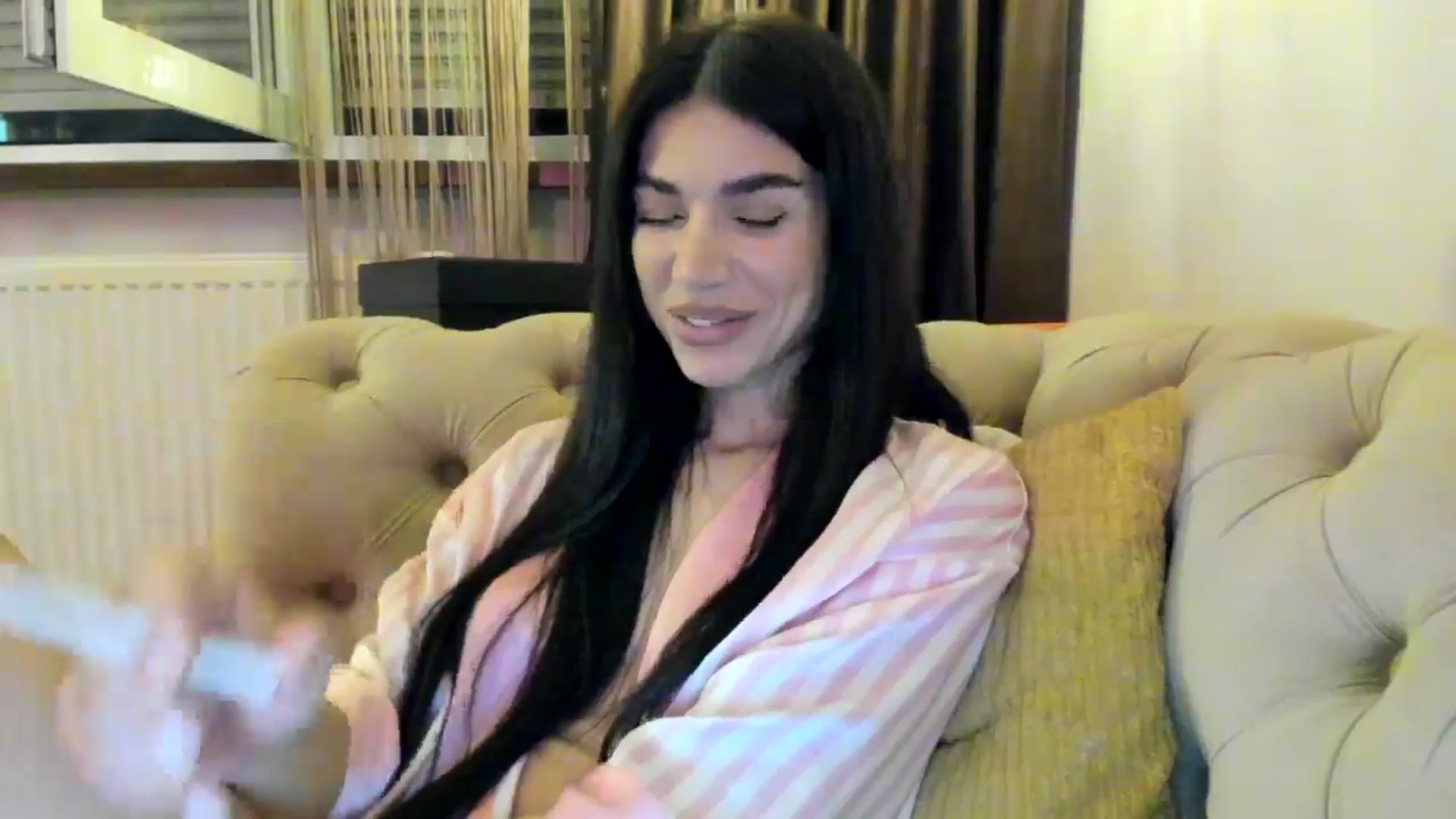 Gallery image thumbnail from SashaLopez's myfreecams stream on, 07/29/2024, 21:40 image 2 of 20
