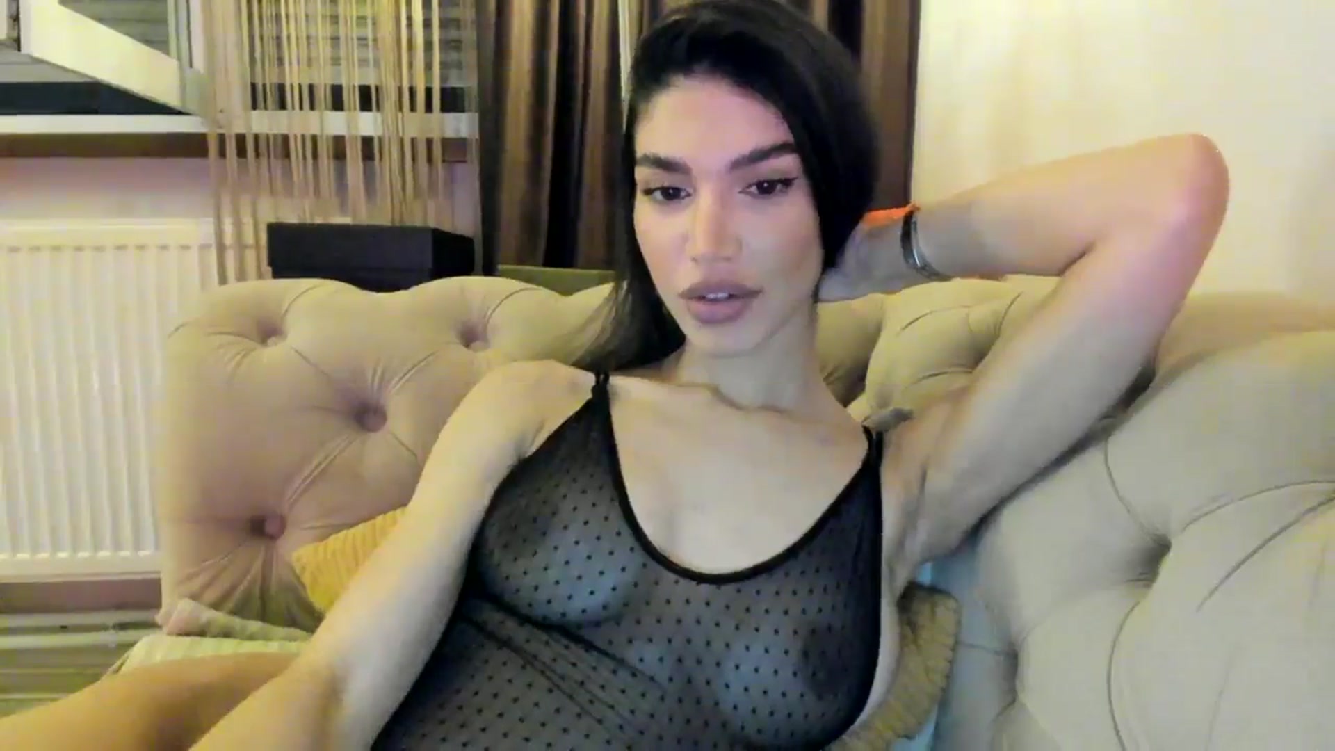 Gallery image thumbnail from SashaLopez's myfreecams stream on, 08/01/2024, 20:17 image 2 of 20