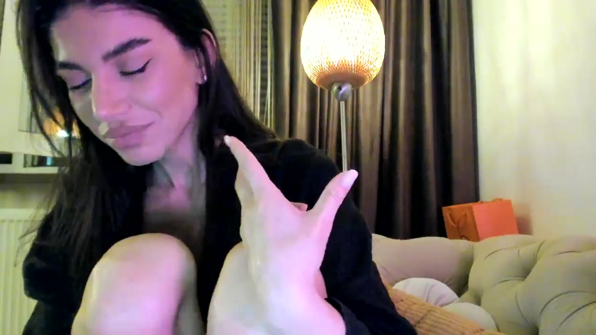 Gallery image thumbnail from SashaLopez's myfreecams stream on, 08/03/2024, 21:43 image 2 of 20