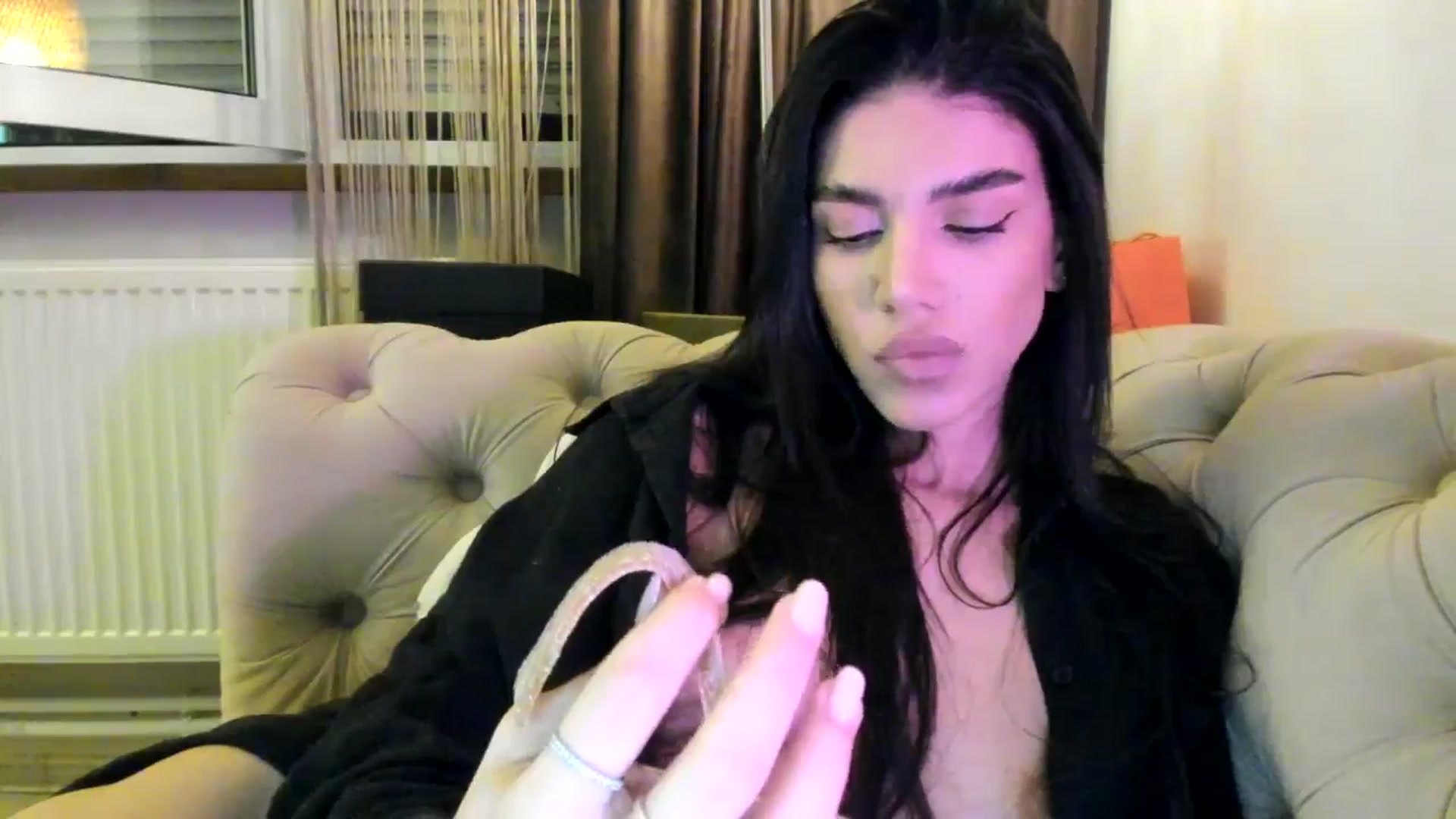 Gallery image thumbnail from SashaLopez's myfreecams stream on, 08/03/2024, 21:43 image 8 of 20